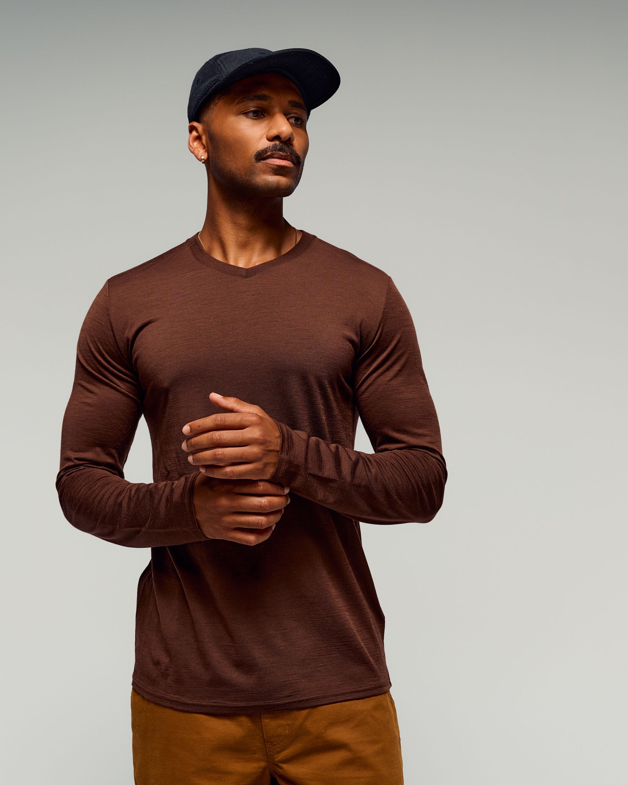 Men's 100% Merino Long Sleeve V-Top - Cocoa – Kathmandu NZ