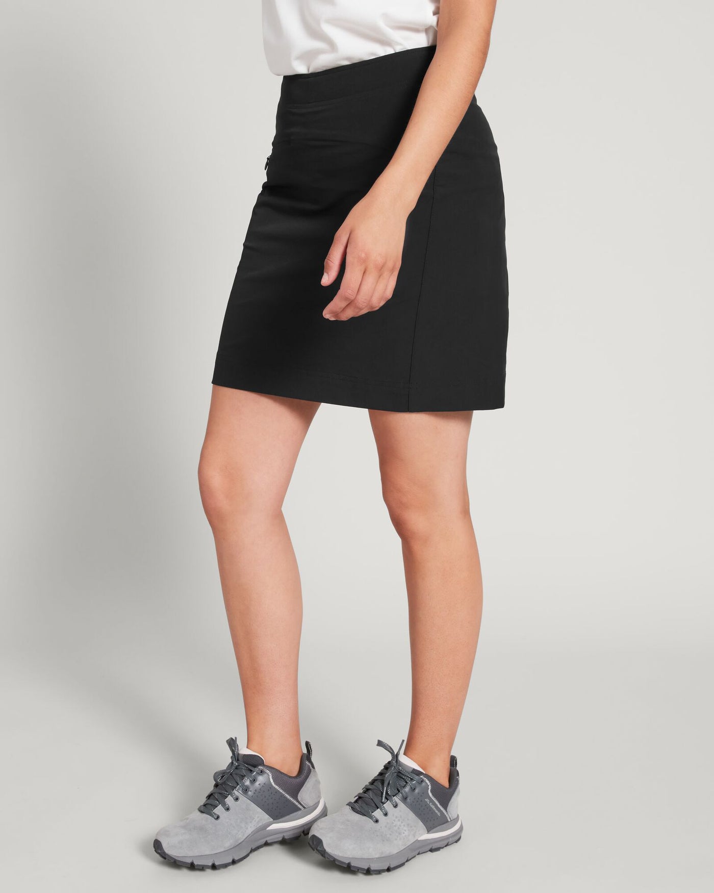 15044_902_makino_skort_d_1743635098000