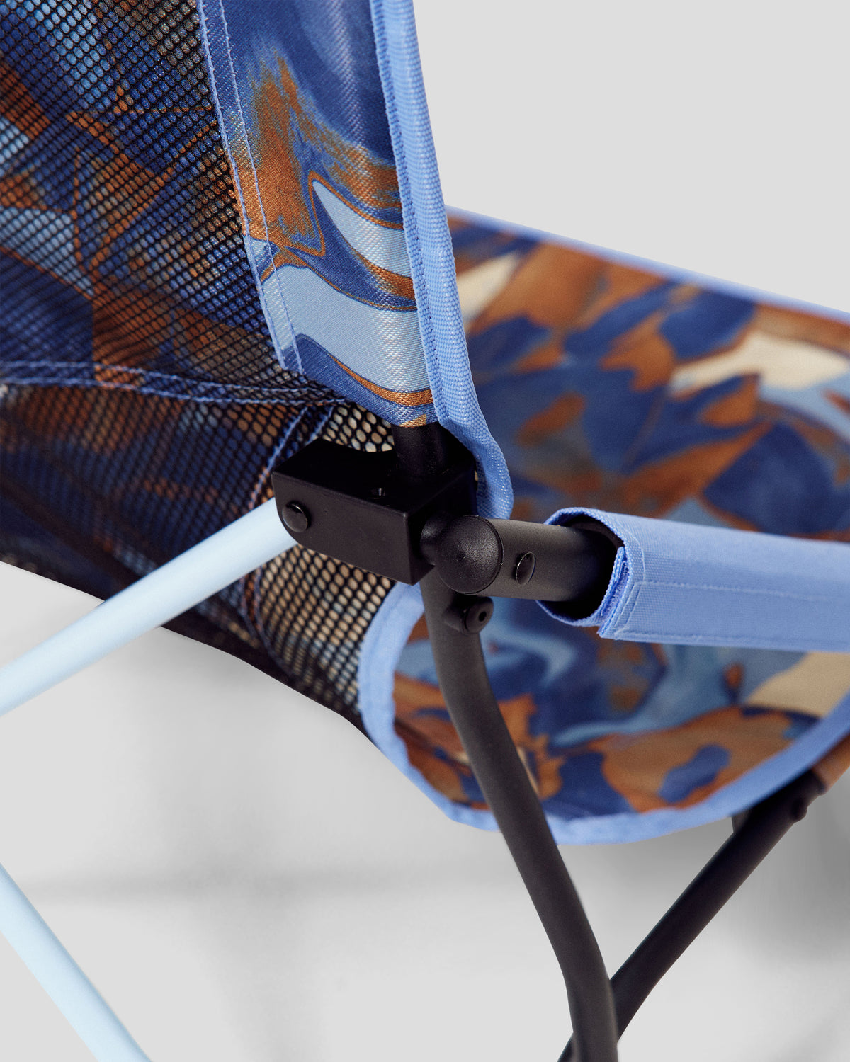 84126_p2o_roamer_festival_chair_f_1790225250000