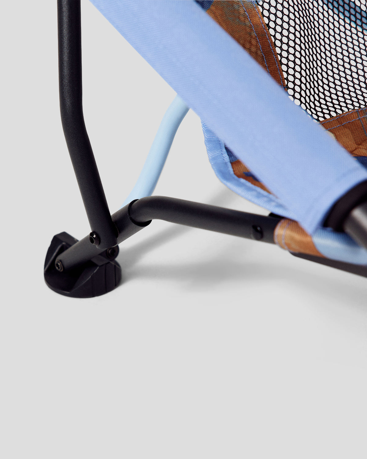 84126_p2o_roamer_festival_chair_h_1790225252000