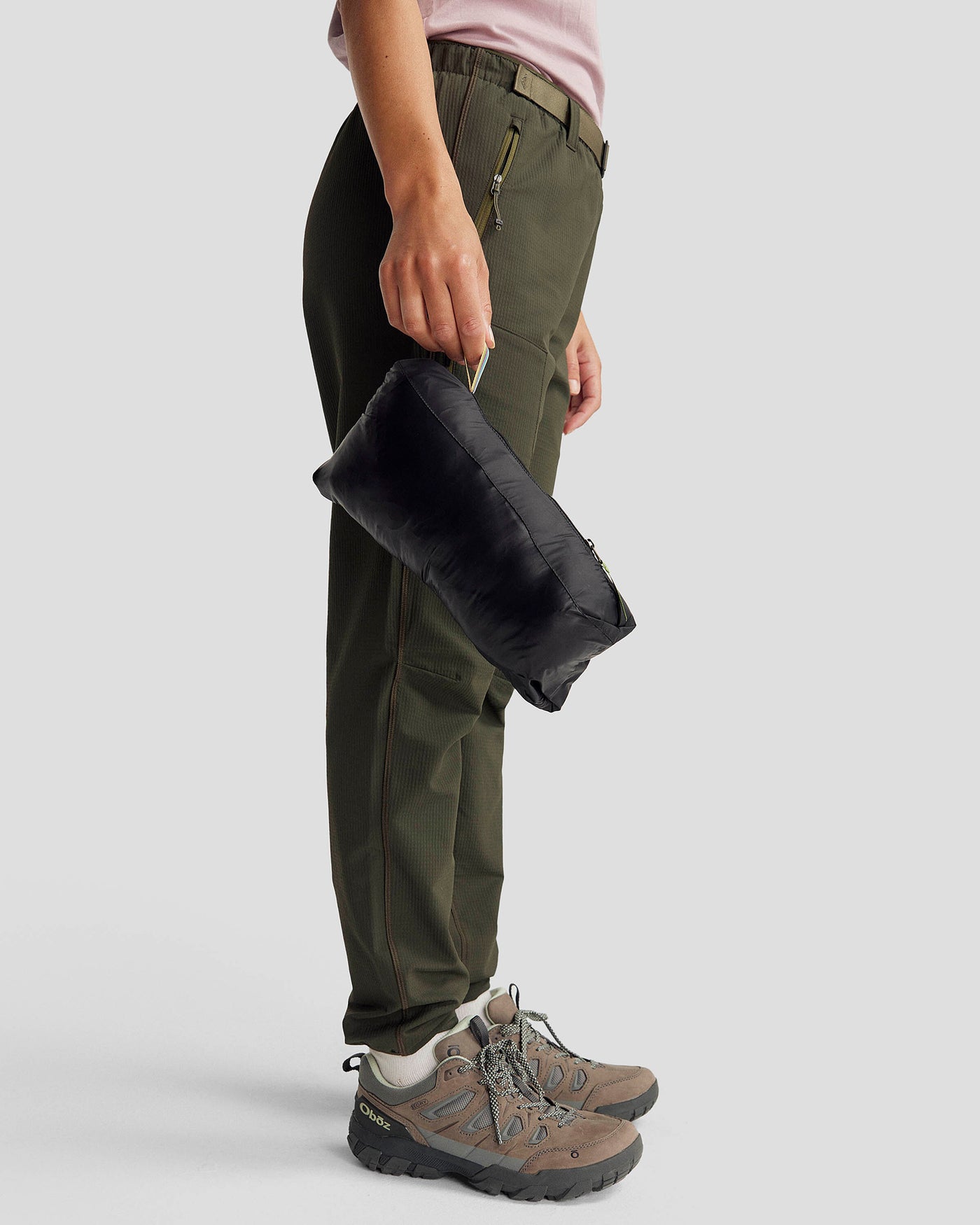 B2306_OZ7_NZOC_Range_Wmns_Heli_Insulated_Jacket_NZ_Team_Black_e_1756683833000
