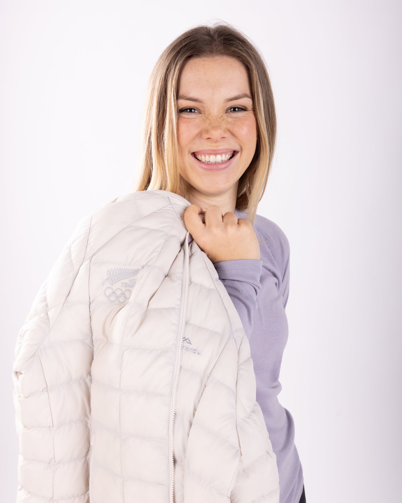 B2306_OZ8_NZOC_Range_Wmns_Heli_Insulated_Jacket_NZ_Team_Shroom_c_1756683838000