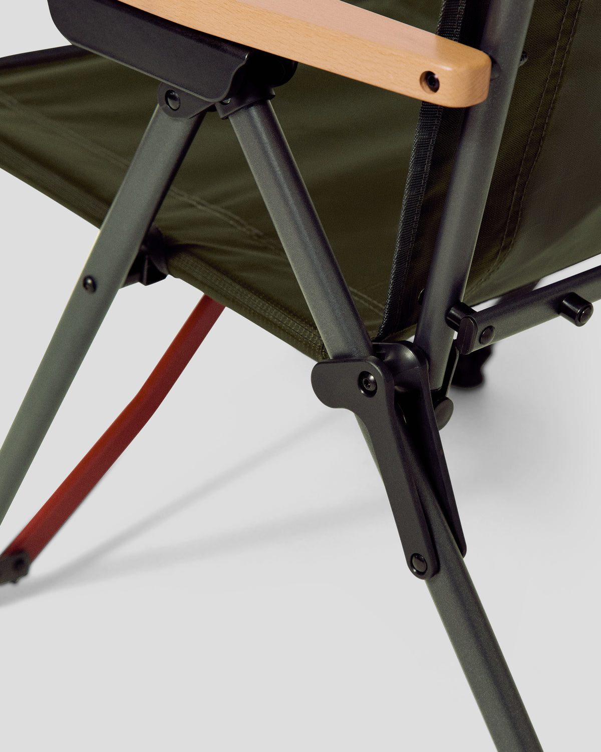 B2363_586_retreat_arm_chair_g_1790225190000