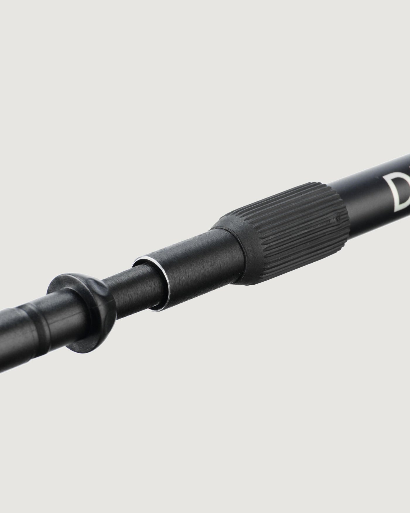 a0370_563_fizan_distance_pole_sing_d_1743631788000