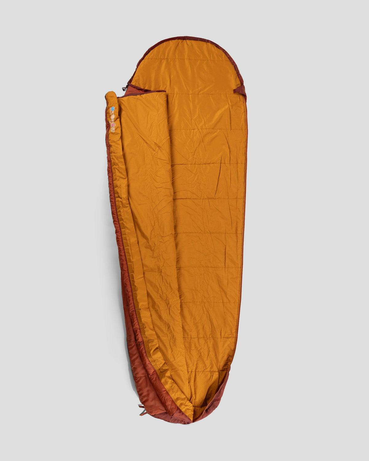 a0857_nmu_camper_minus_4_sleeping_bag_red_multi_b_1760500435000