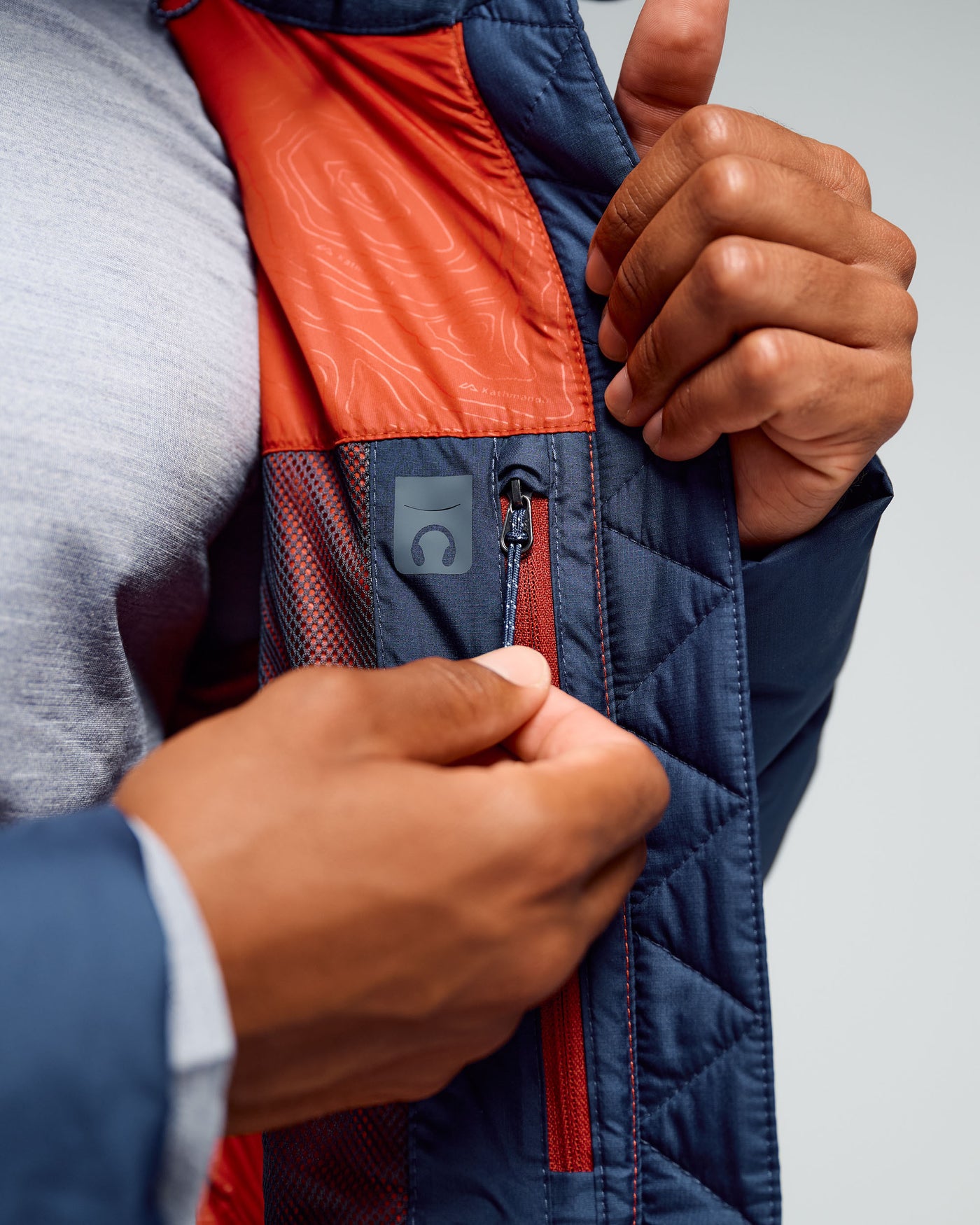 a0957_893_mens_epiq_hooded_down_jacket_e_1768348983000