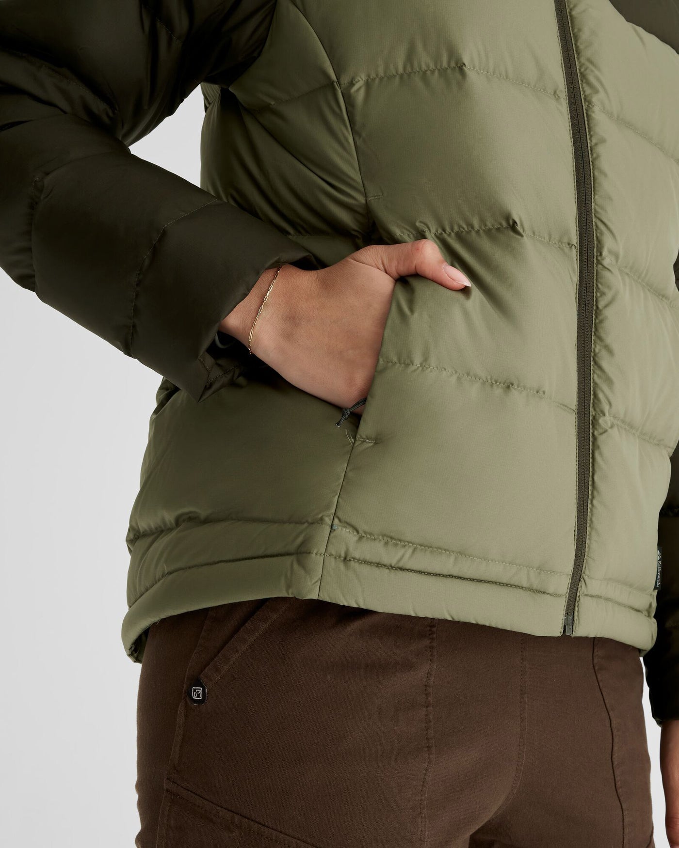 a0958_o9p_epiq_womens_down_puffer_jacket_v3_f_1743634862000