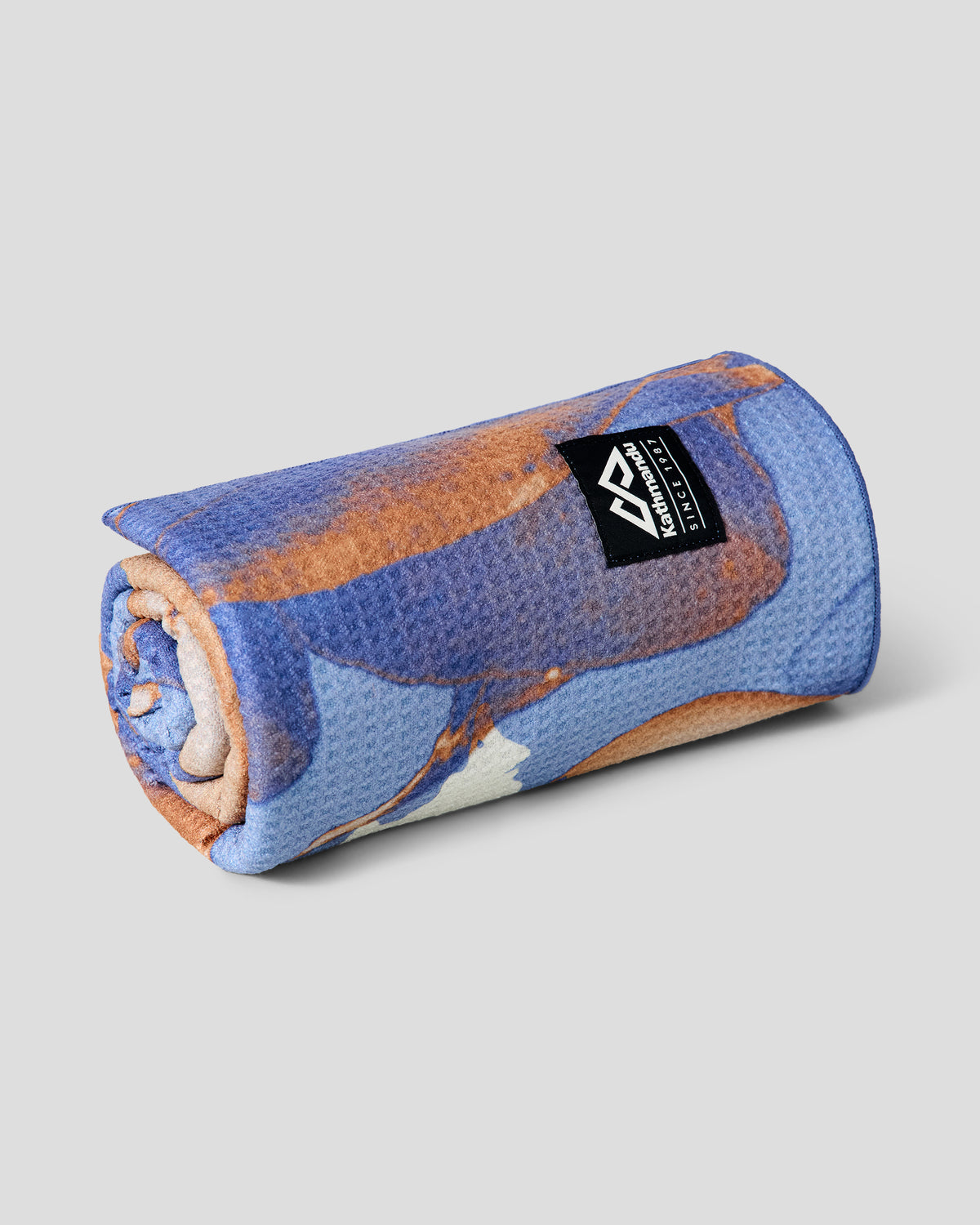 a1239_p2o_roamer_sand_proof_beach_towel_z_1789531384000