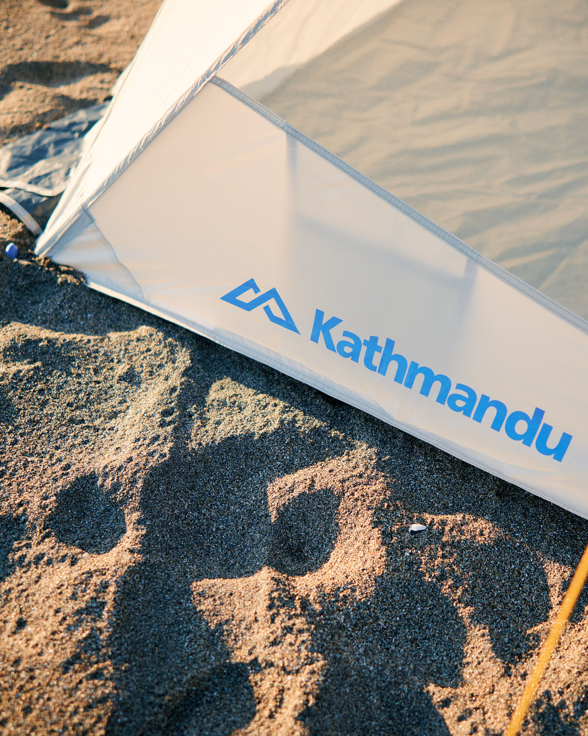 a1418_oyh_retreat_quick_pitch_beach_shelter_d_1791256496000