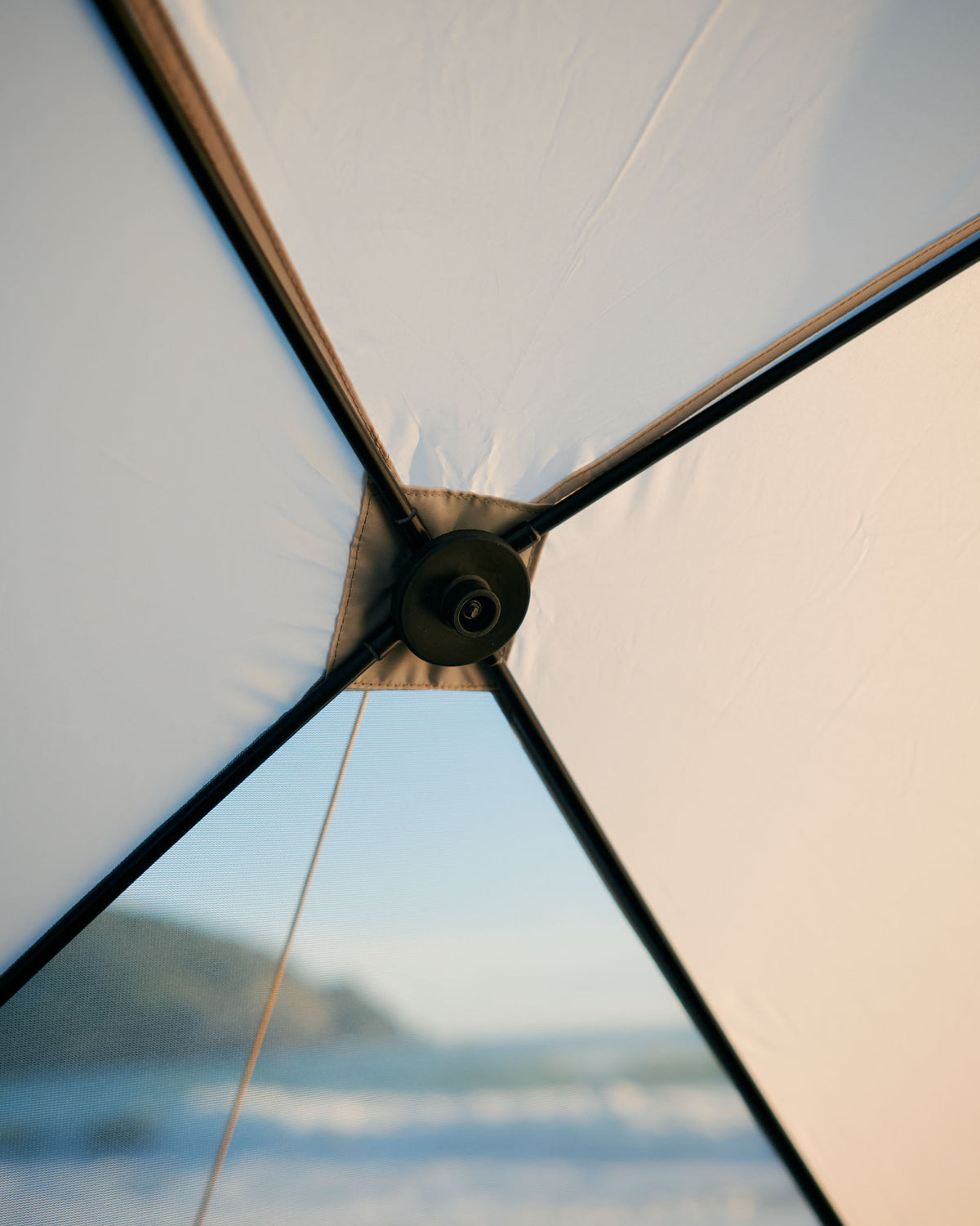 a1418_oyh_retreat_quick_pitch_beach_shelter_e_1791256496000