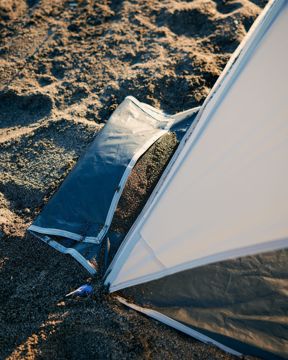 a1418_oyh_retreat_quick_pitch_beach_shelter_g_1791256497000