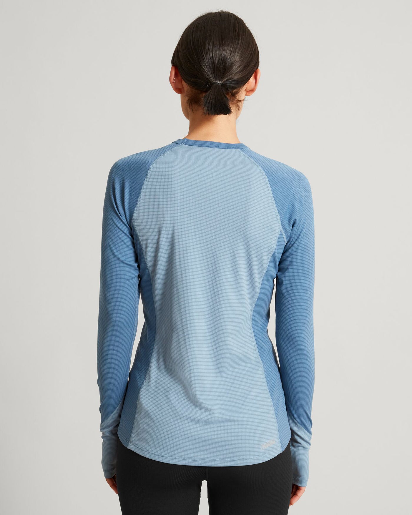 a1475_nwy_kmdaction_womens_long_sleeve_d_1743629825000