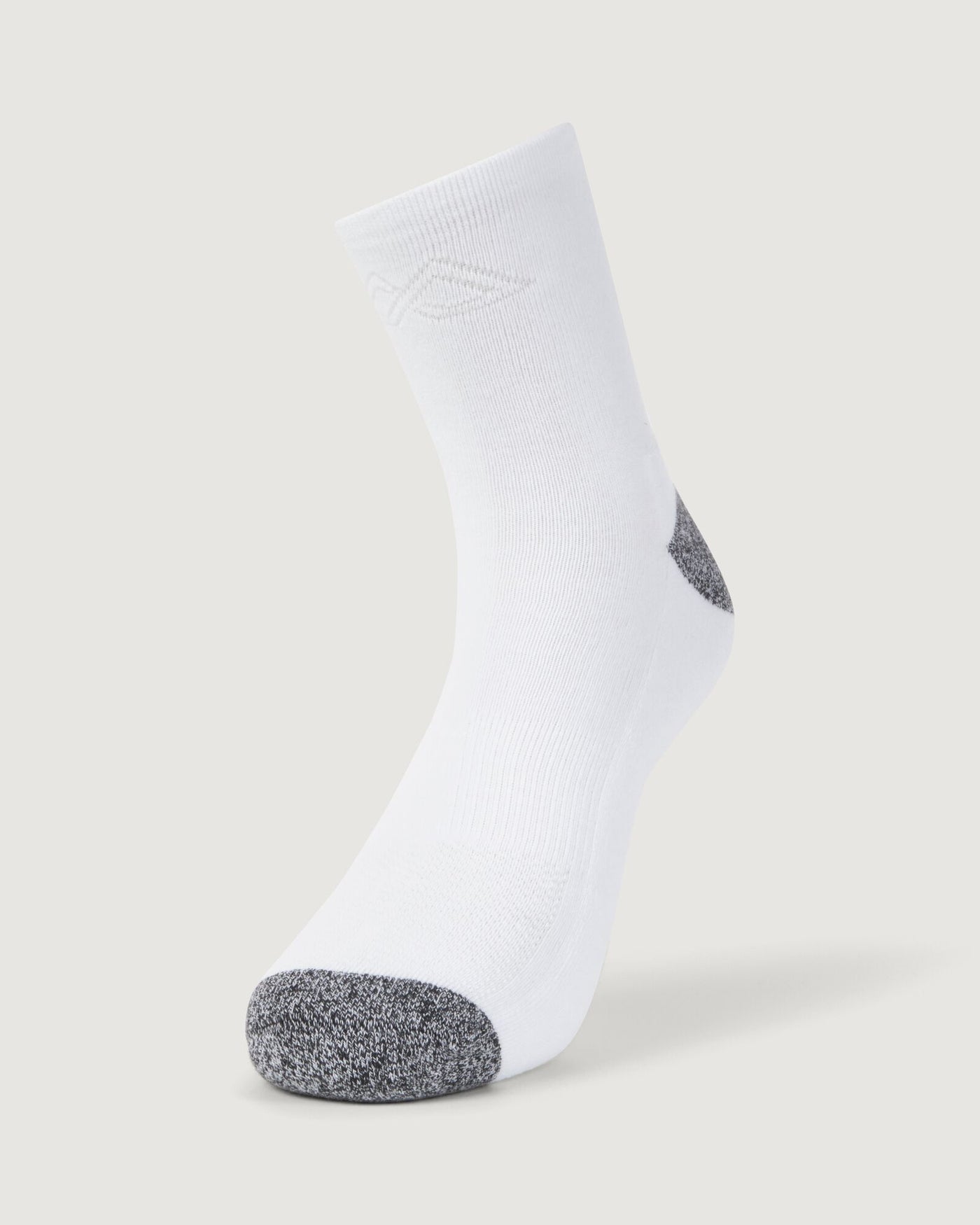 a1478_nzf_accion-drimotion_quarter_crew-socks_2pk_wh_d_1743631464000