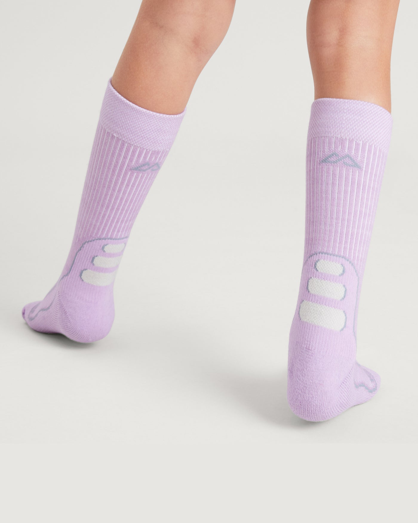 a1750_o4m_kids_nuyarn_ergonomic_hike_soc_d_1743731373000