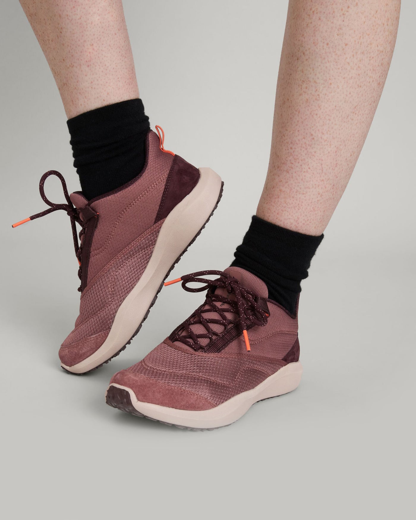 b0272_o93_wdn_stride_womens_shoe_brown_c_1743633725000