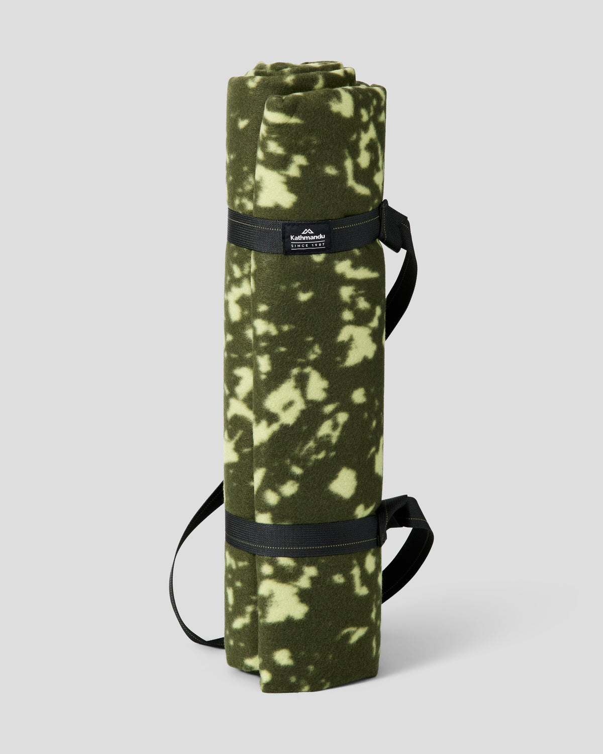 b0445_ozc_roamer_picnic_rug_medium_a_1789531384000