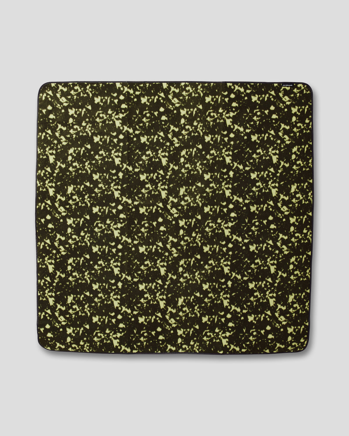 b0445_ozc_roamer_picnic_rug_medium_b_1787868440000