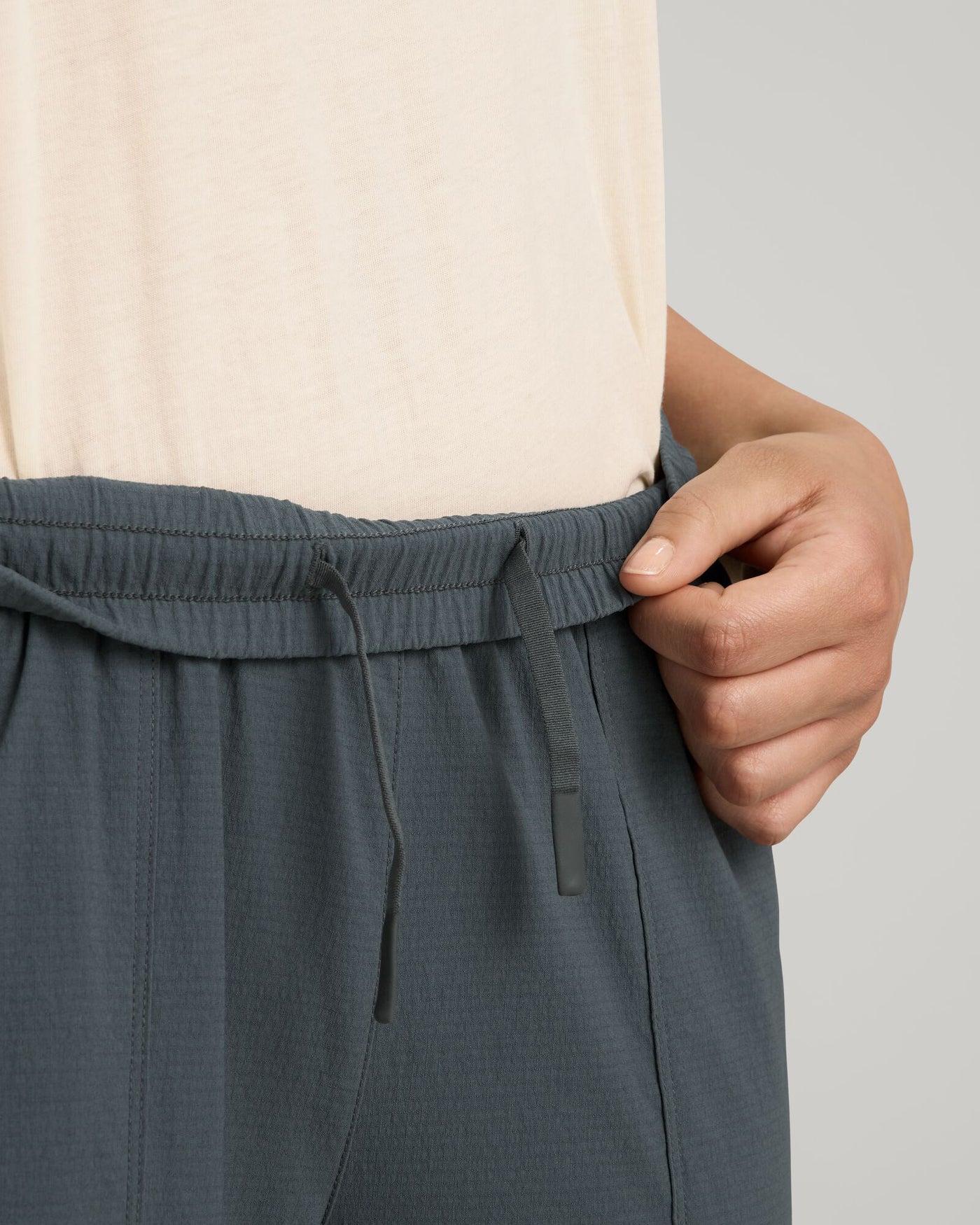b0498_o4s_miro_womens_tapered_pant_e_1743633617000