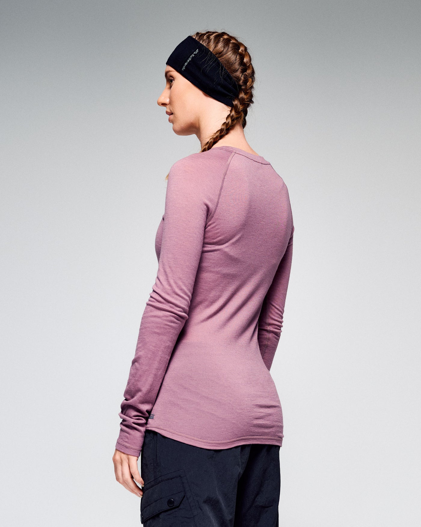 b0542_oug_k_merino_125_womens_baselayer_long_sleeve_top_c_1777437512000