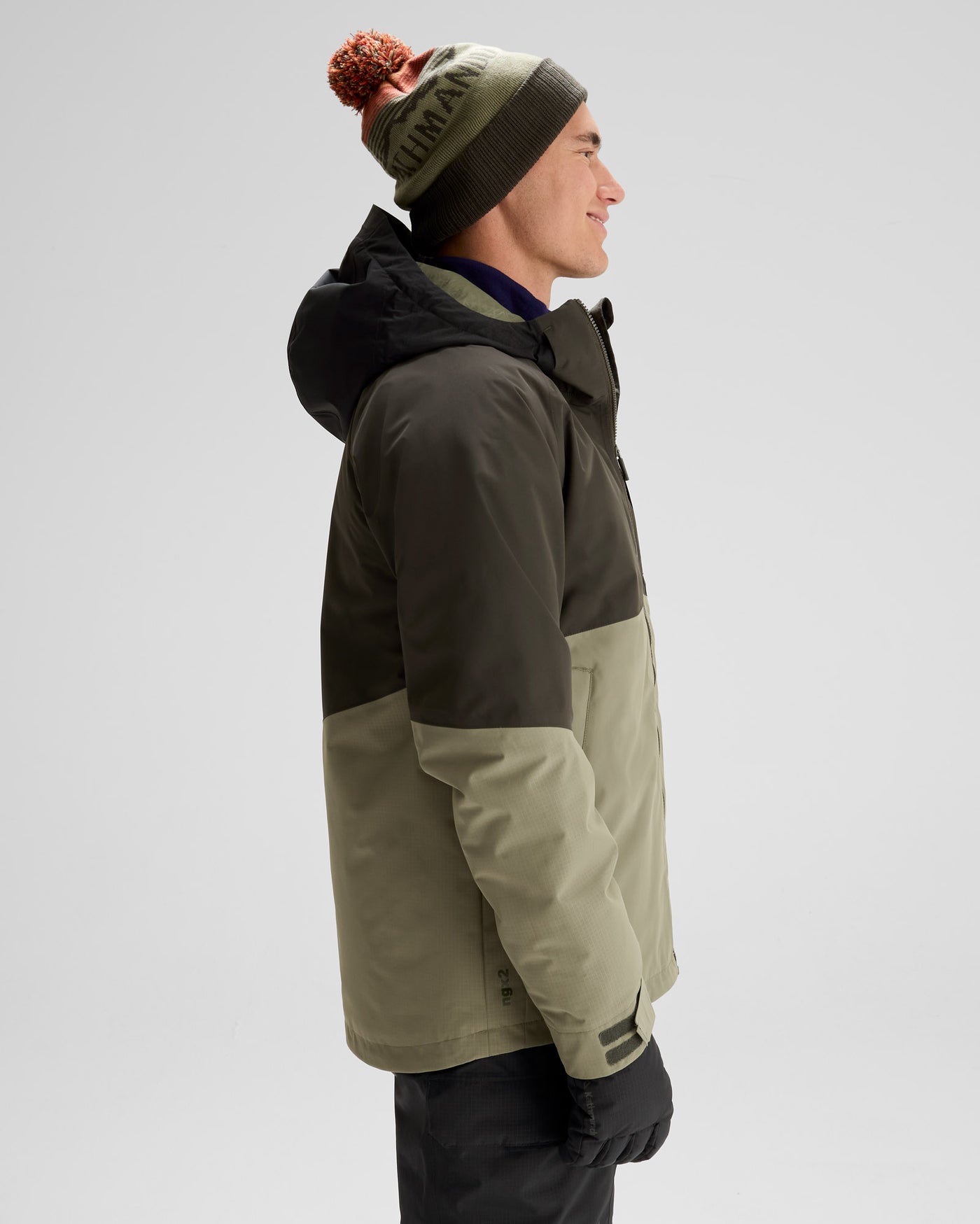 b0560_oah_pwdr_days_2l_mens_novaloft_snow_jacket_c_1743731552000