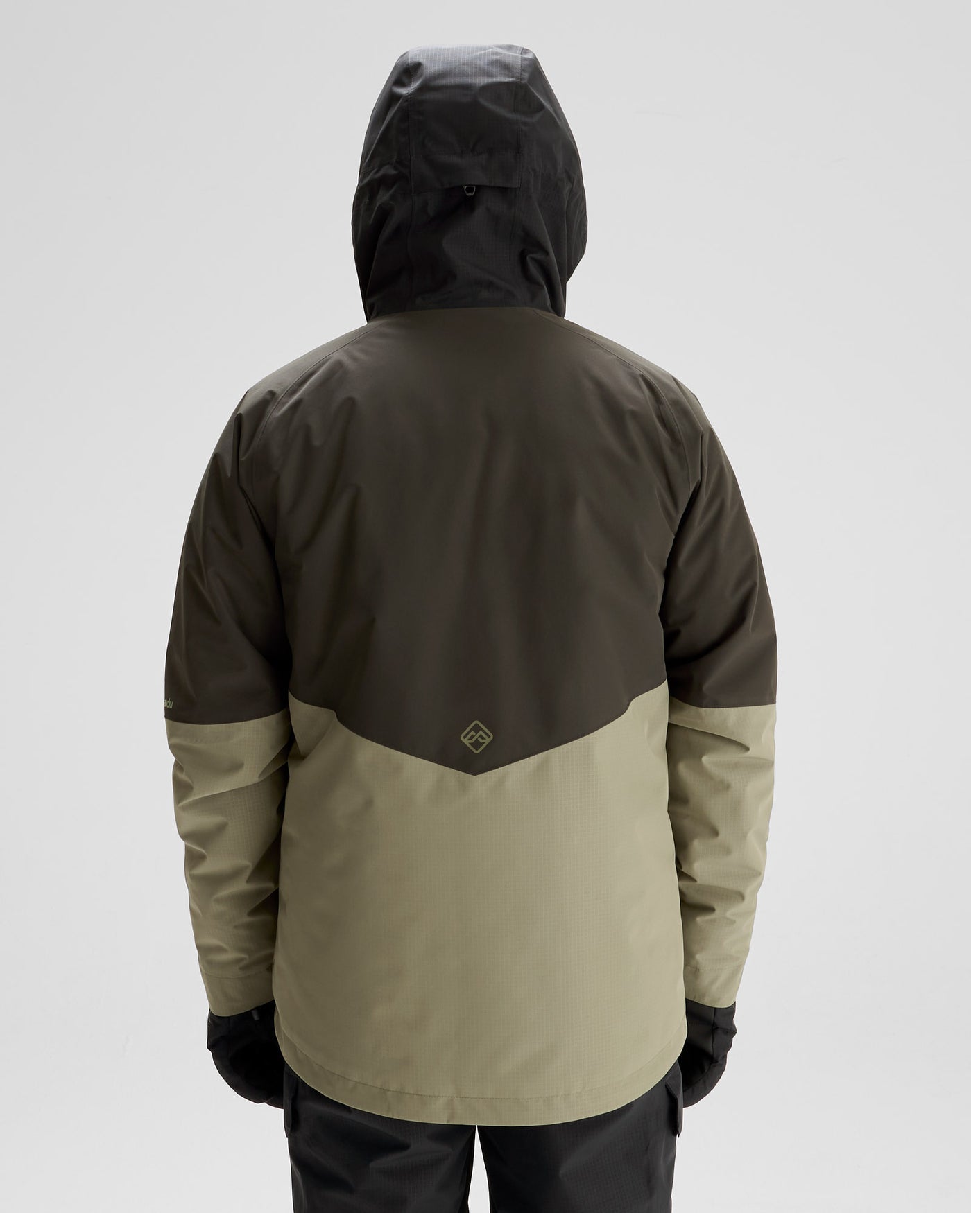 b0560_oah_pwdr_days_2l_mens_novaloft_snow_jacket_d_1743731552000