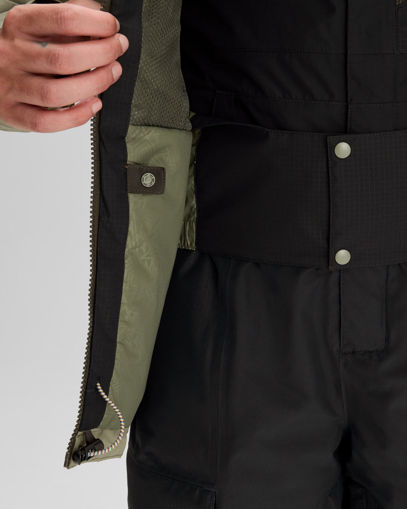 b0560_oah_pwdr_days_2l_mens_novaloft_snow_jacket_h_1743731554000