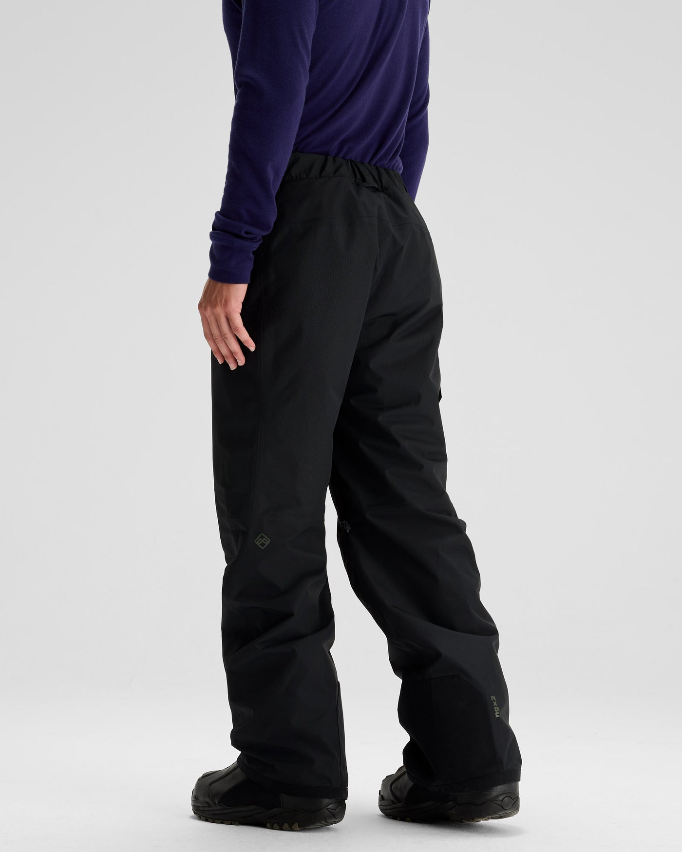 b0563_o4w_pwdr_days_2l_mens_novaloft_snow_pants_c_1743731590000