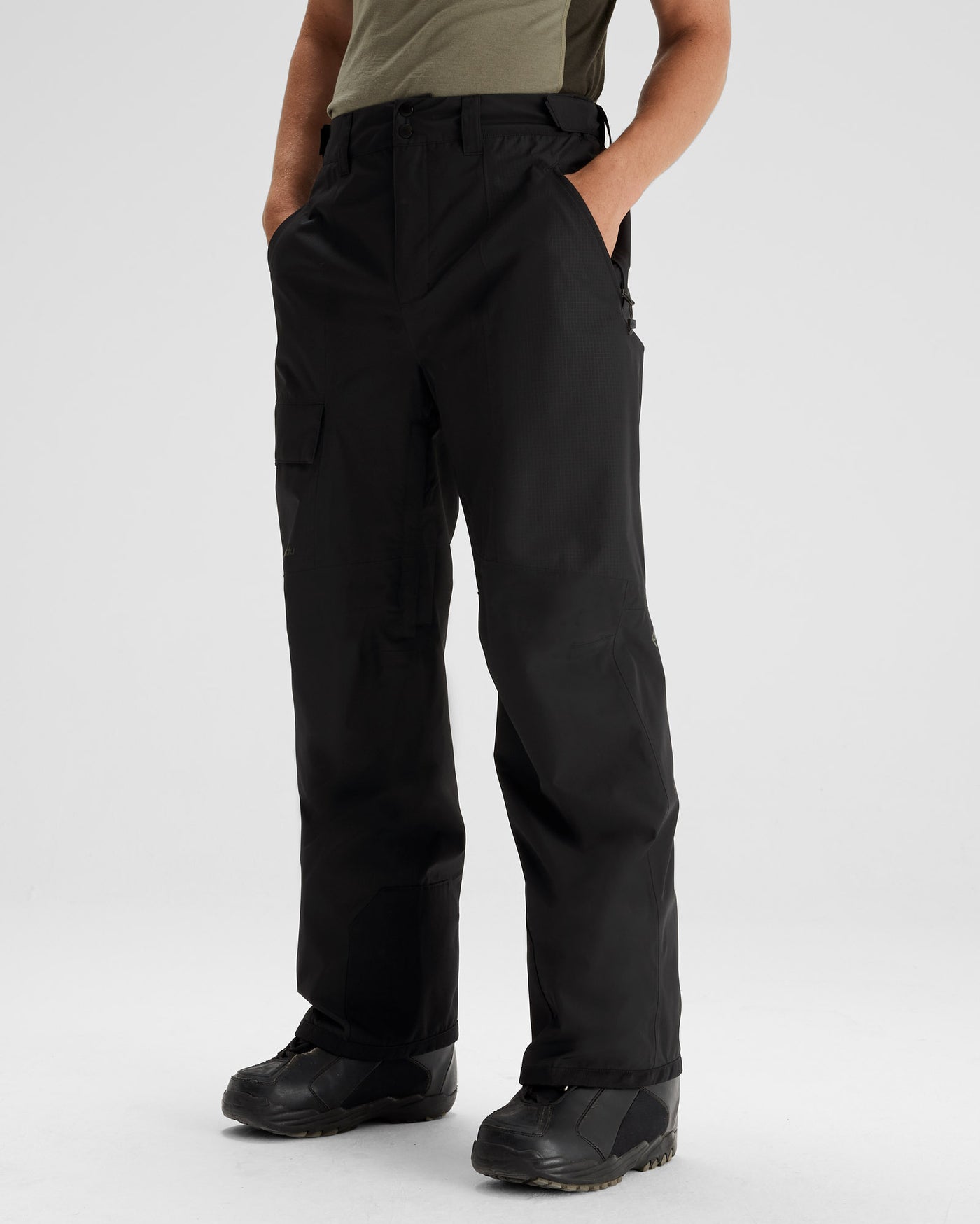 b0566_o4w_pwdr_days_2l_mens_shell_snow_pants_d_1743731607000