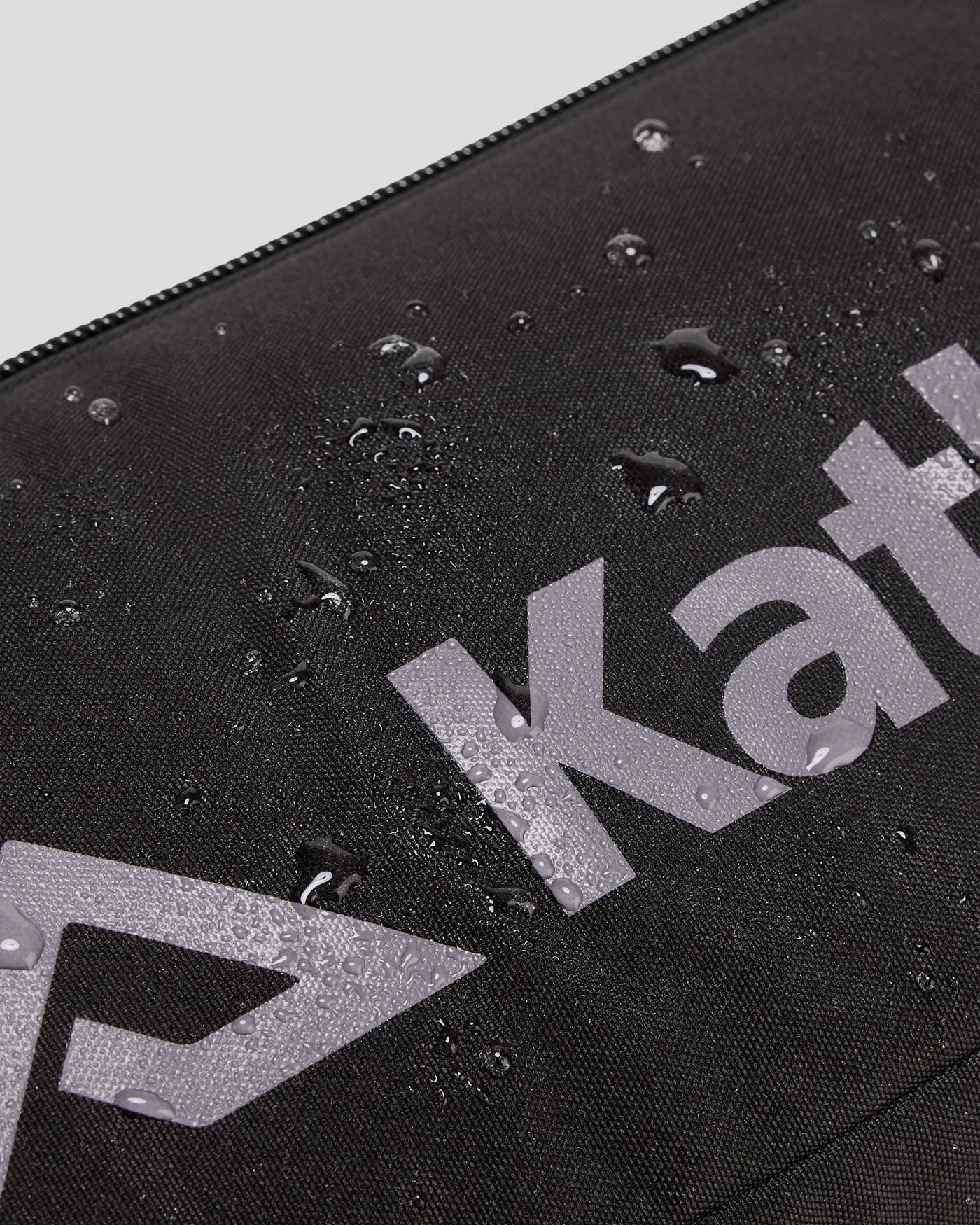 b0591_o4w_pwdr_days_snow_ski_bag_g_1743731719000