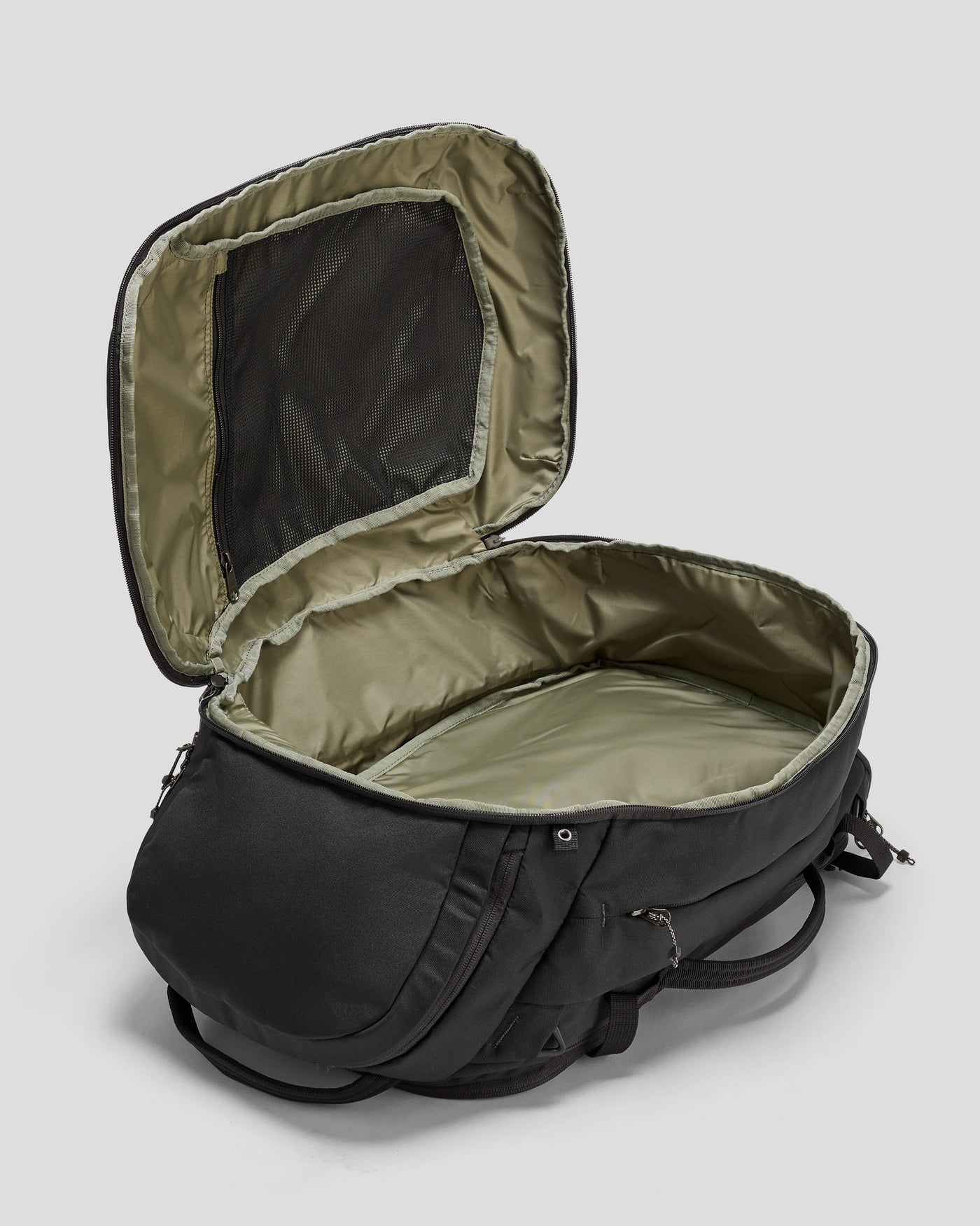 b0610_o4w_litehaul_carry_on_38l_v3_2_1743731745000