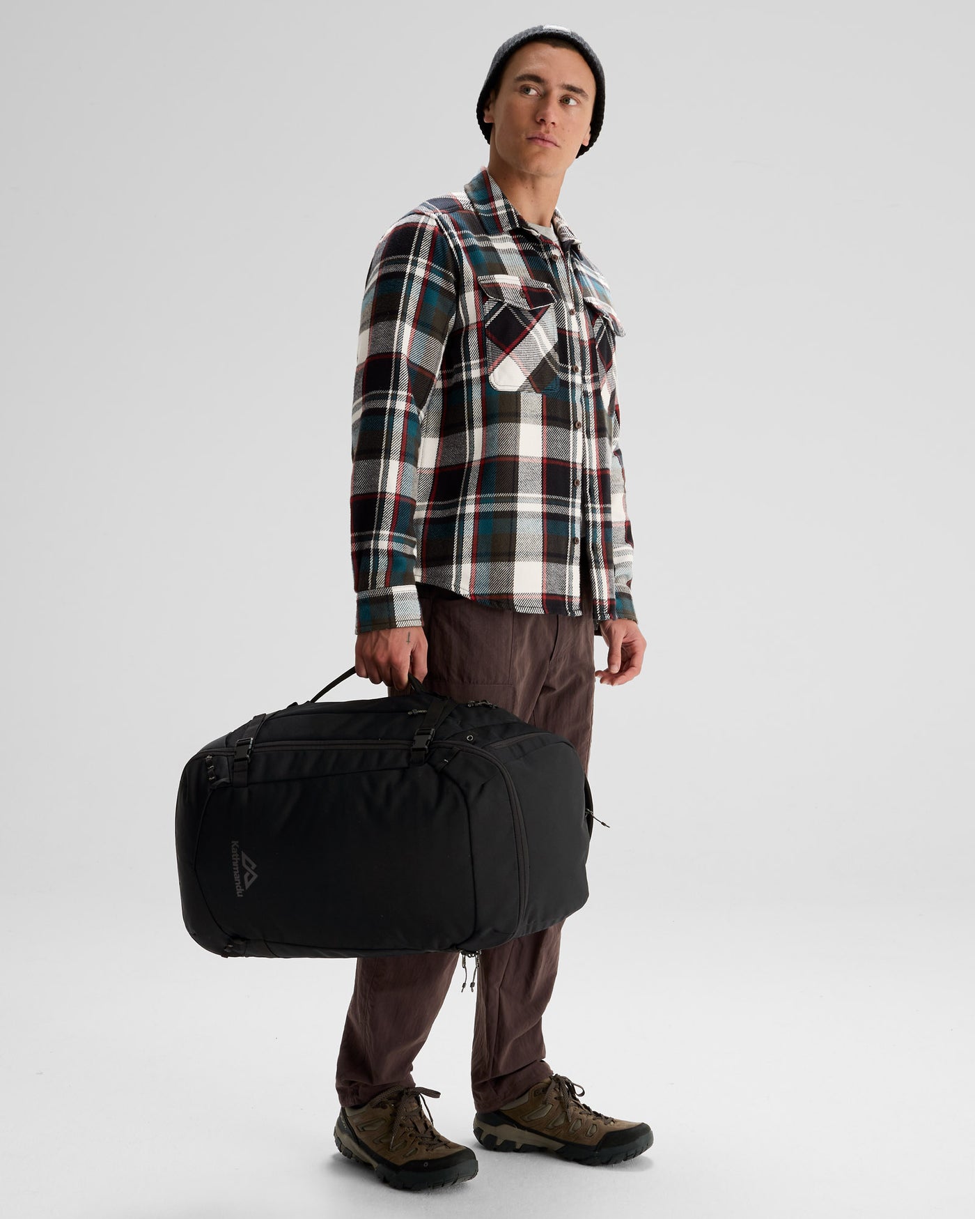 b0610_o4w_litehaul_carry_on_38l_v3_c_1743731747000