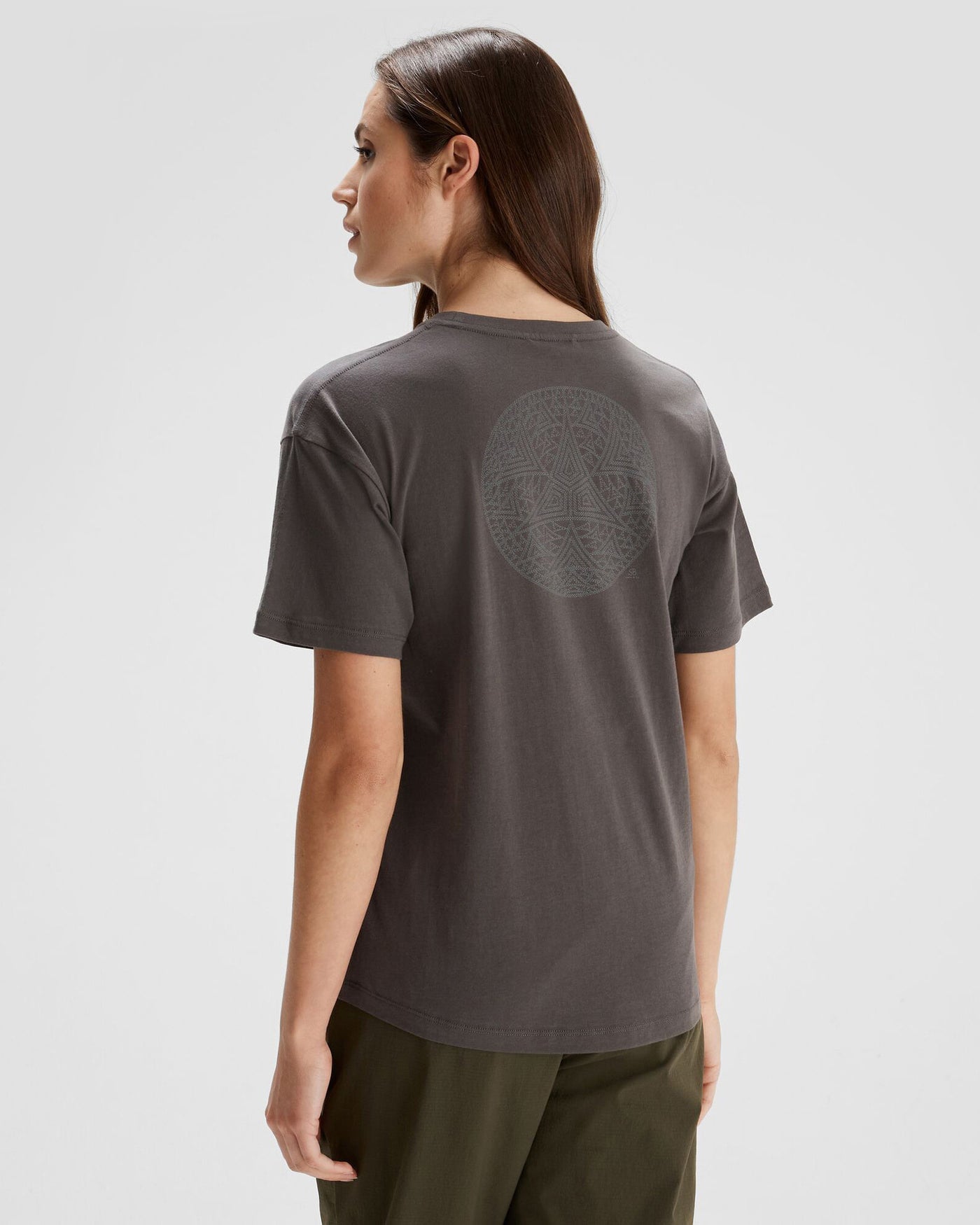 b0631_off_simon_beck_womens_organic_cotton_short_sleeve_te_d_1743633318000