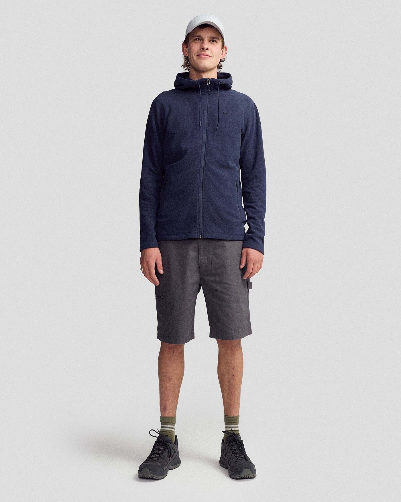 b0643_oje_mt_aspiring_mens_hooded_jacket_navy_b_2000x2500_9ccac2e_1760306438000