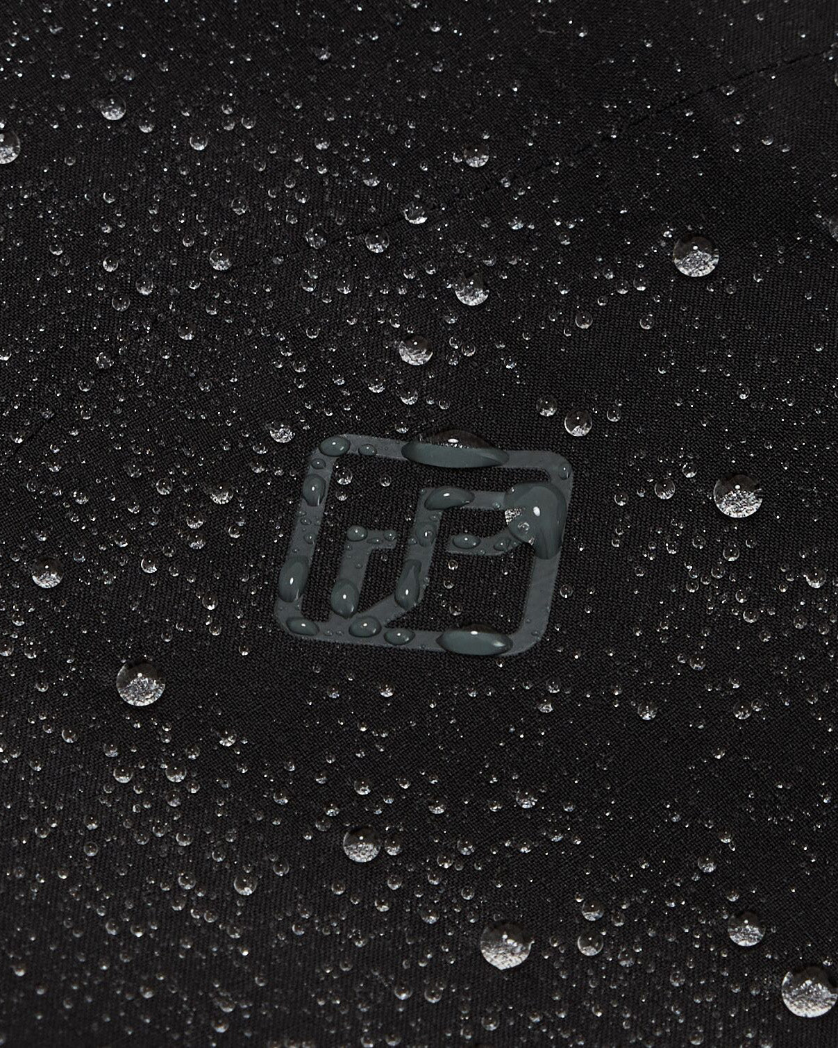 b0648_o4w_trailhead_2l_womens_novaloft_rain_jacket_k_1743633239000