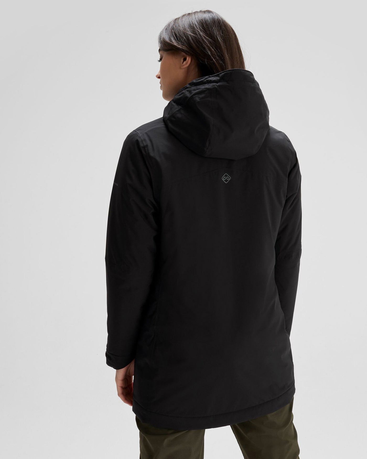 b0685_o4w_trailhead_2l_womens_novaloft_rain_parka_d_1743633085000