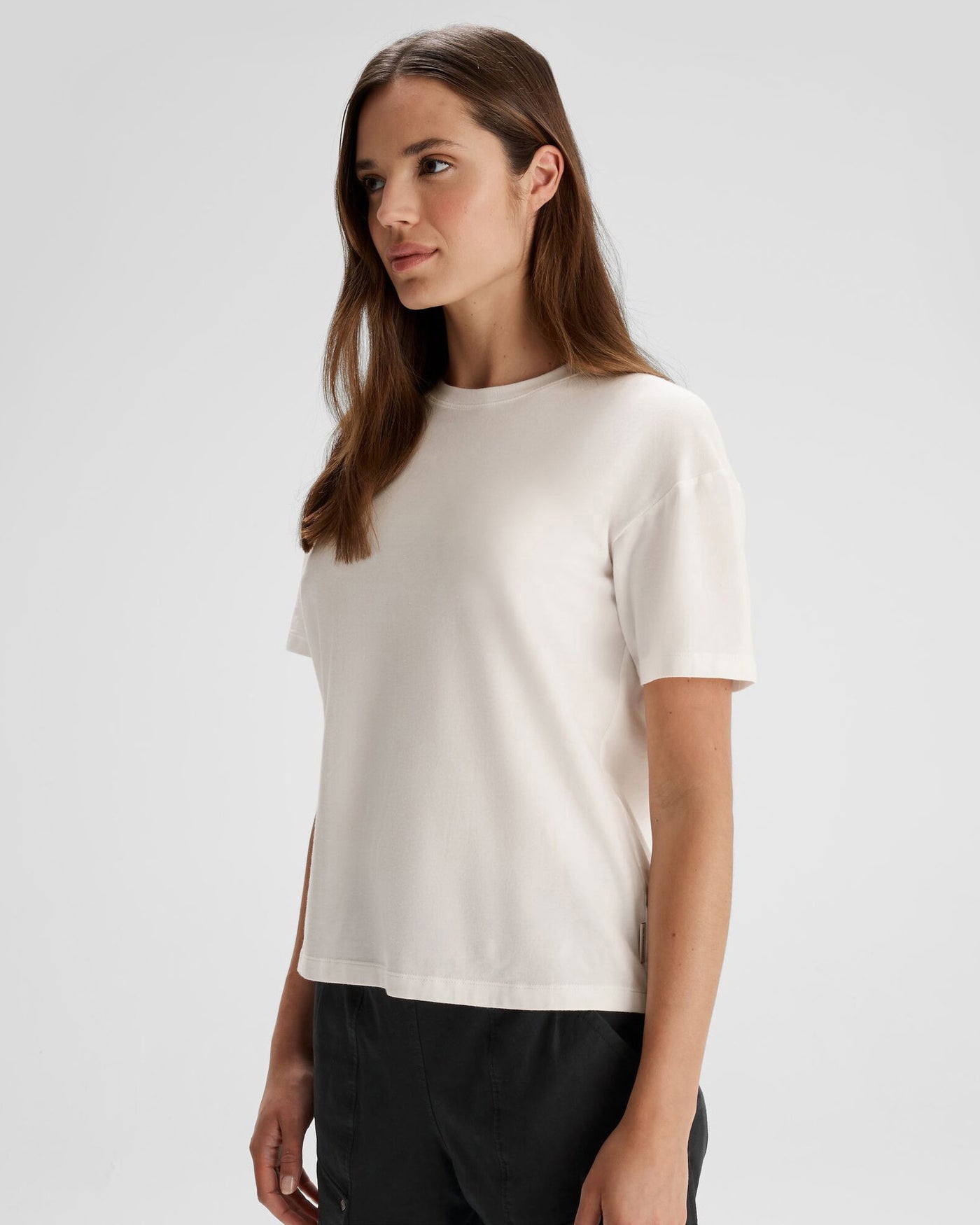 b0692_002_solid_womens_organic_cotton_short_sleeve_tee_c_1743633067000