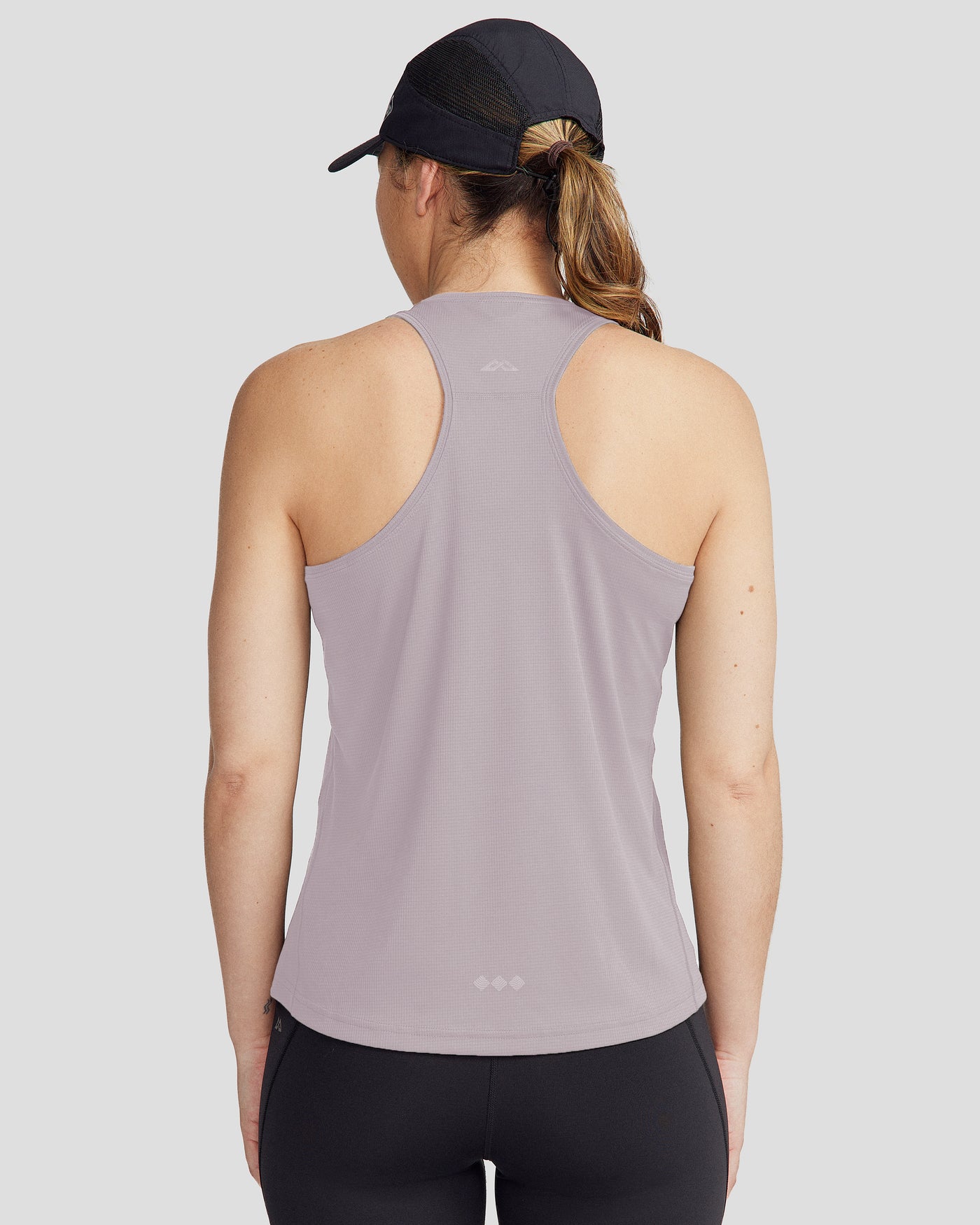 b0734_ohe_seeker_womens_tank_pink_m_d_1745458724000