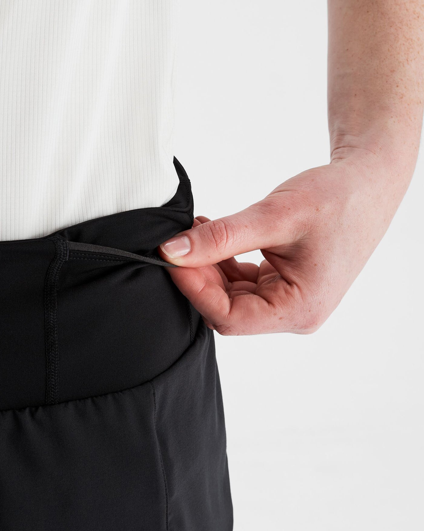 b0737_o4w_seeker_womens_lined_4_inch_shorts_f_1743632903000