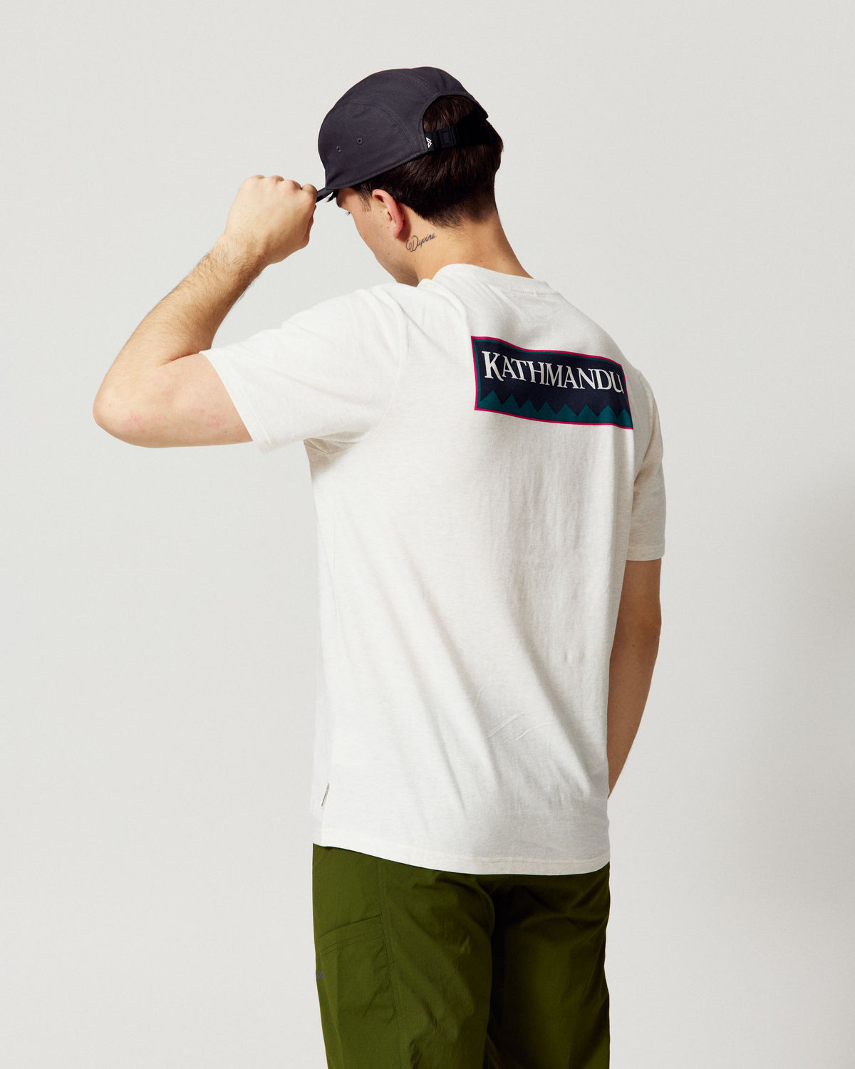 b0752_p33_heritage_logo_mens_organic_cotton_short_sleeve_tee_e_1789084203000