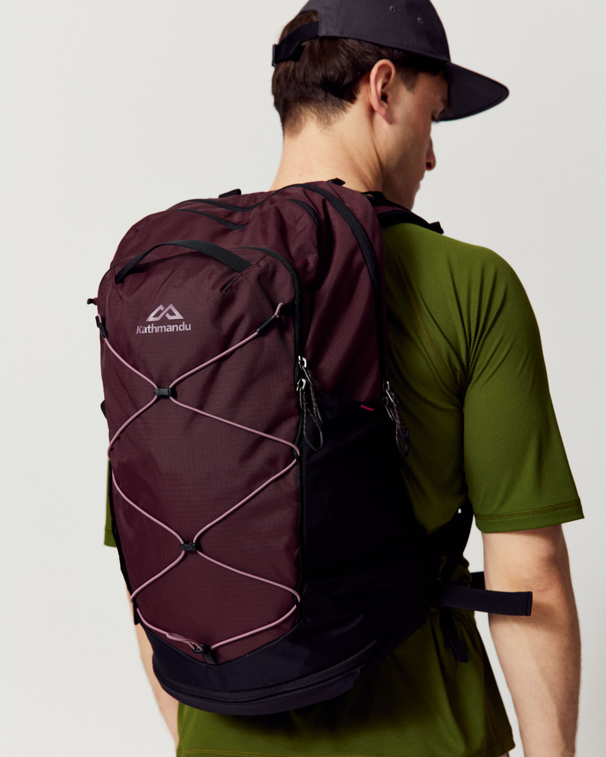 Axon Escape Backpack - 28L - Dark Mulberry