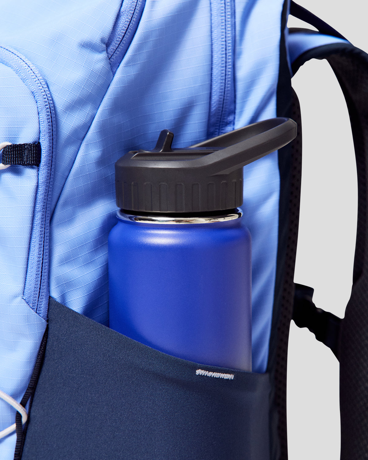 b0788_oyb_axon_escape_backpack_28_litre_d_1792531312000