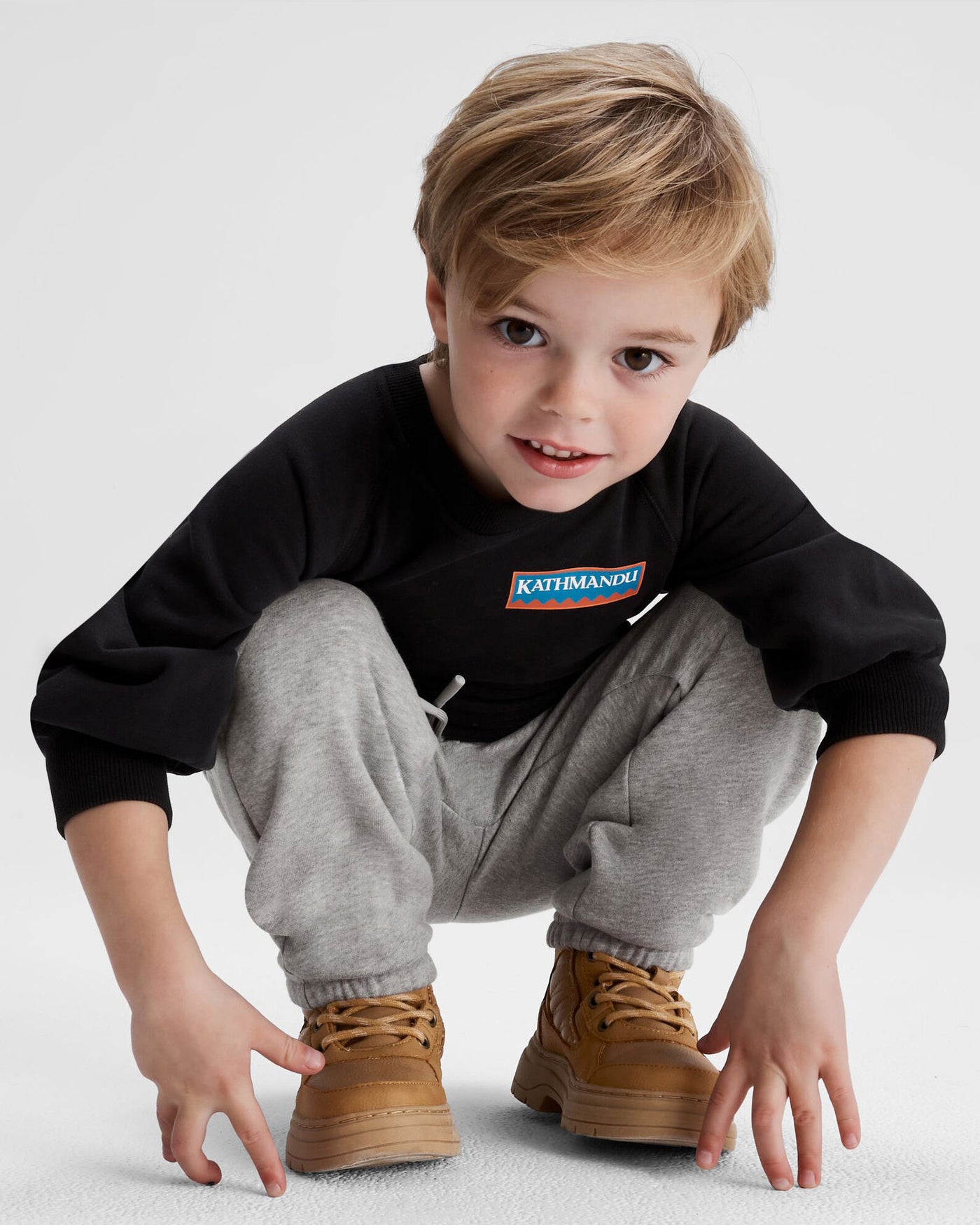 b0872_a54_heritage_logo_kids_lt_bb_jogger_e_1743632554000