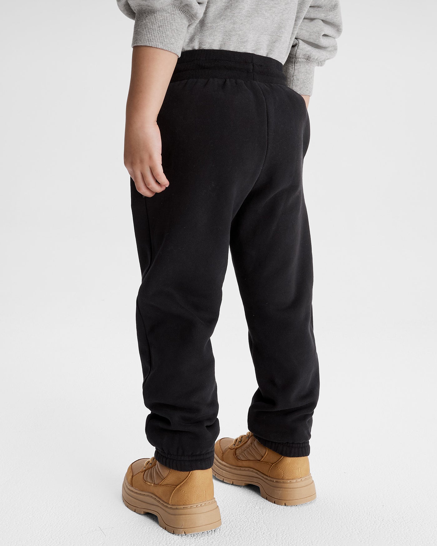 Kids' Heritage Logo LT BB Jogger - Black Stingray