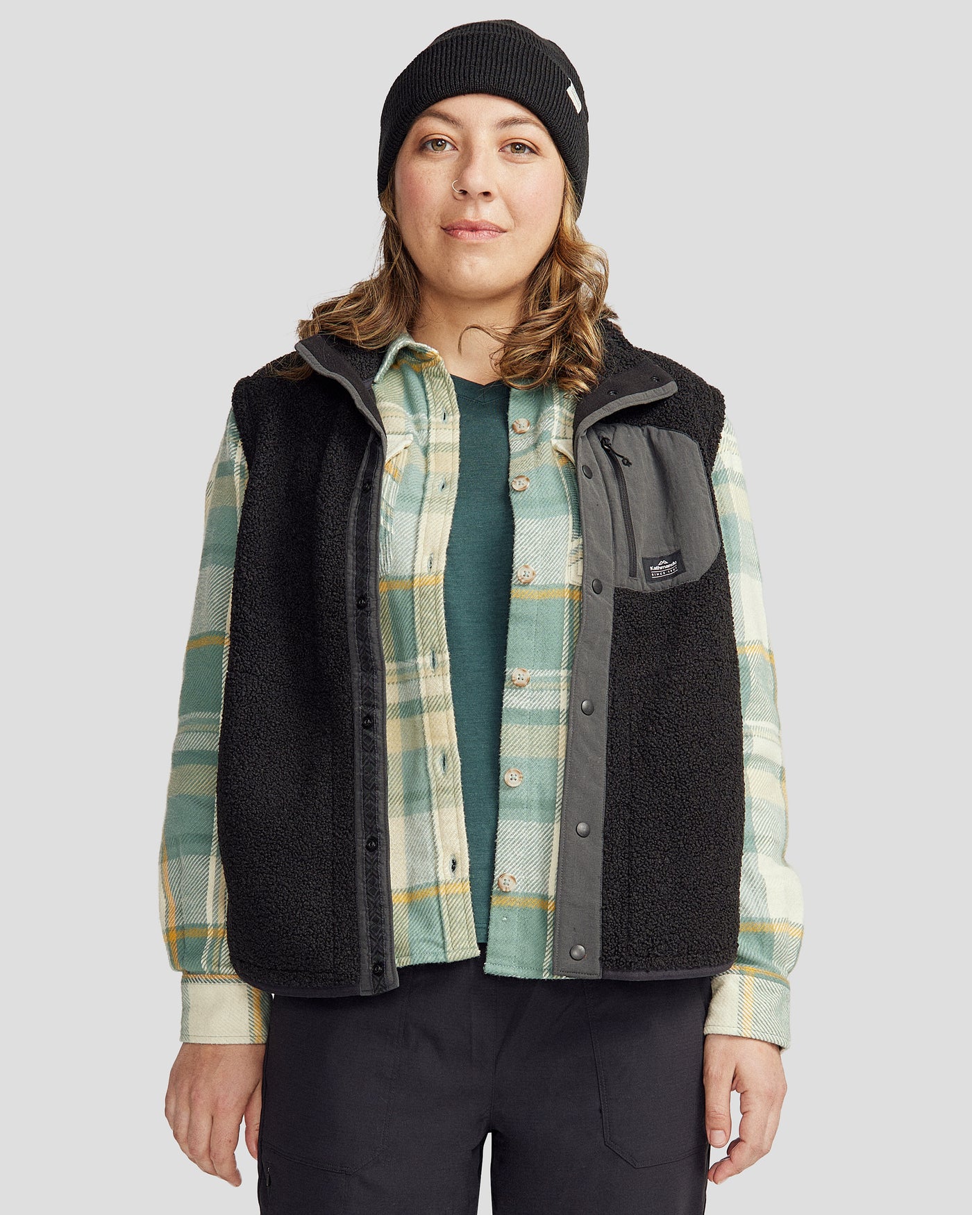 b0925_o4w_co_z_high_pile_womens_ves_b_1744693860000