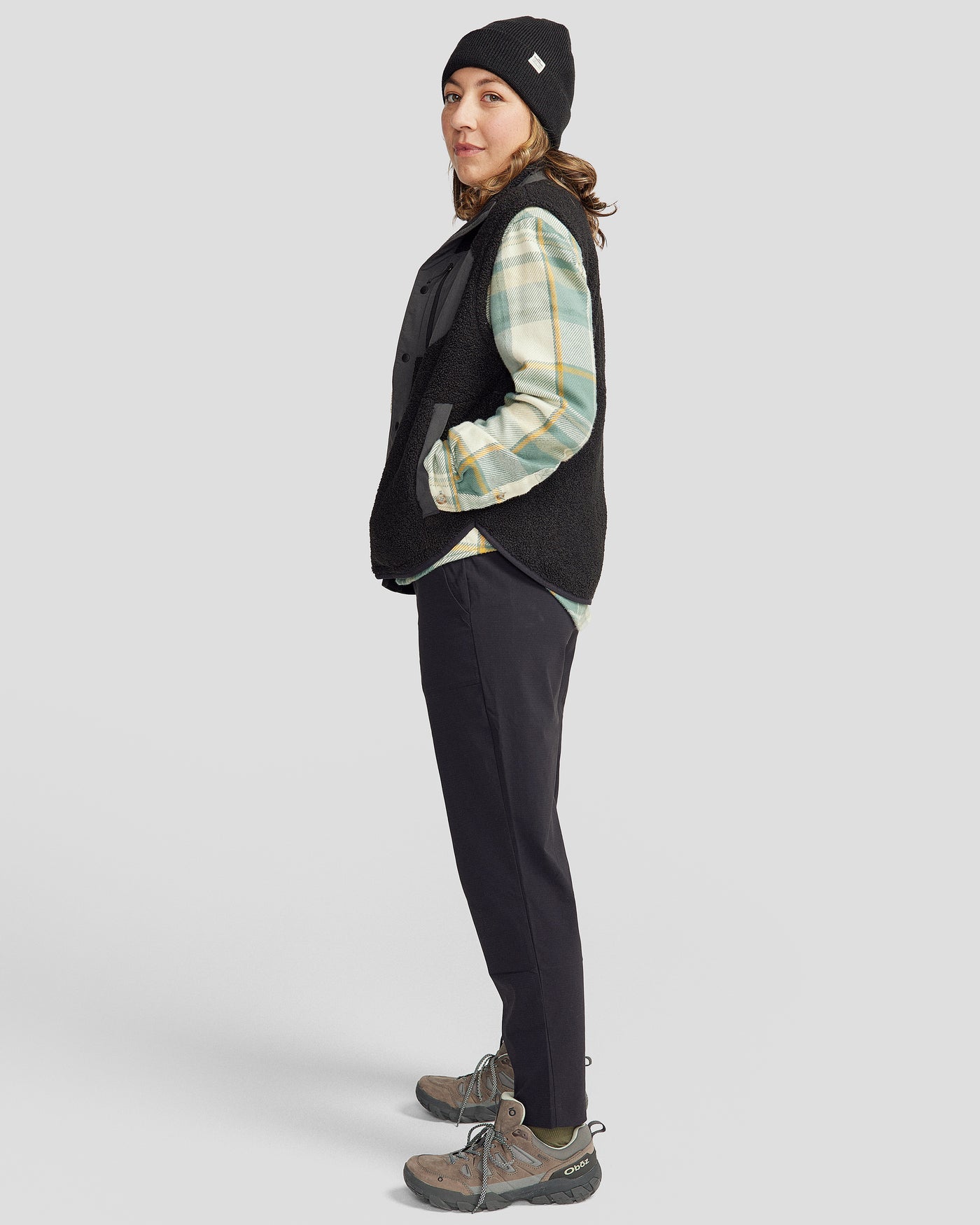 b0925_o4w_co_z_high_pile_womens_ves_c_1744693811000