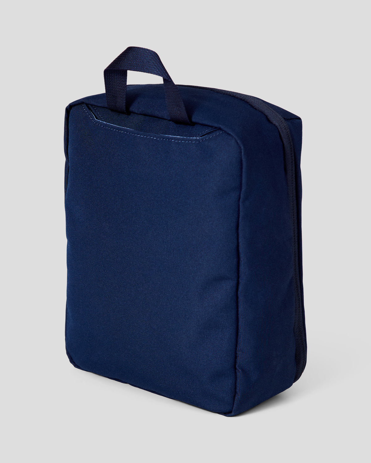 b0975_oje_hanging_toiletry_kit_bag_b_1792531292000