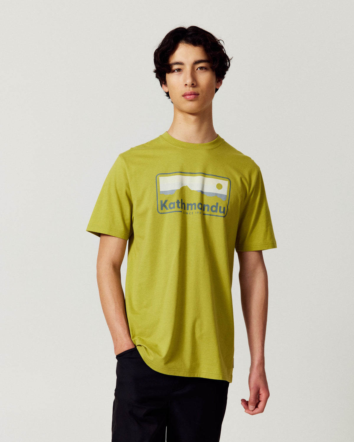 b0995_100_mens_70s_logo_organic_cotton_short_sleeve_tee_a_1789692385000