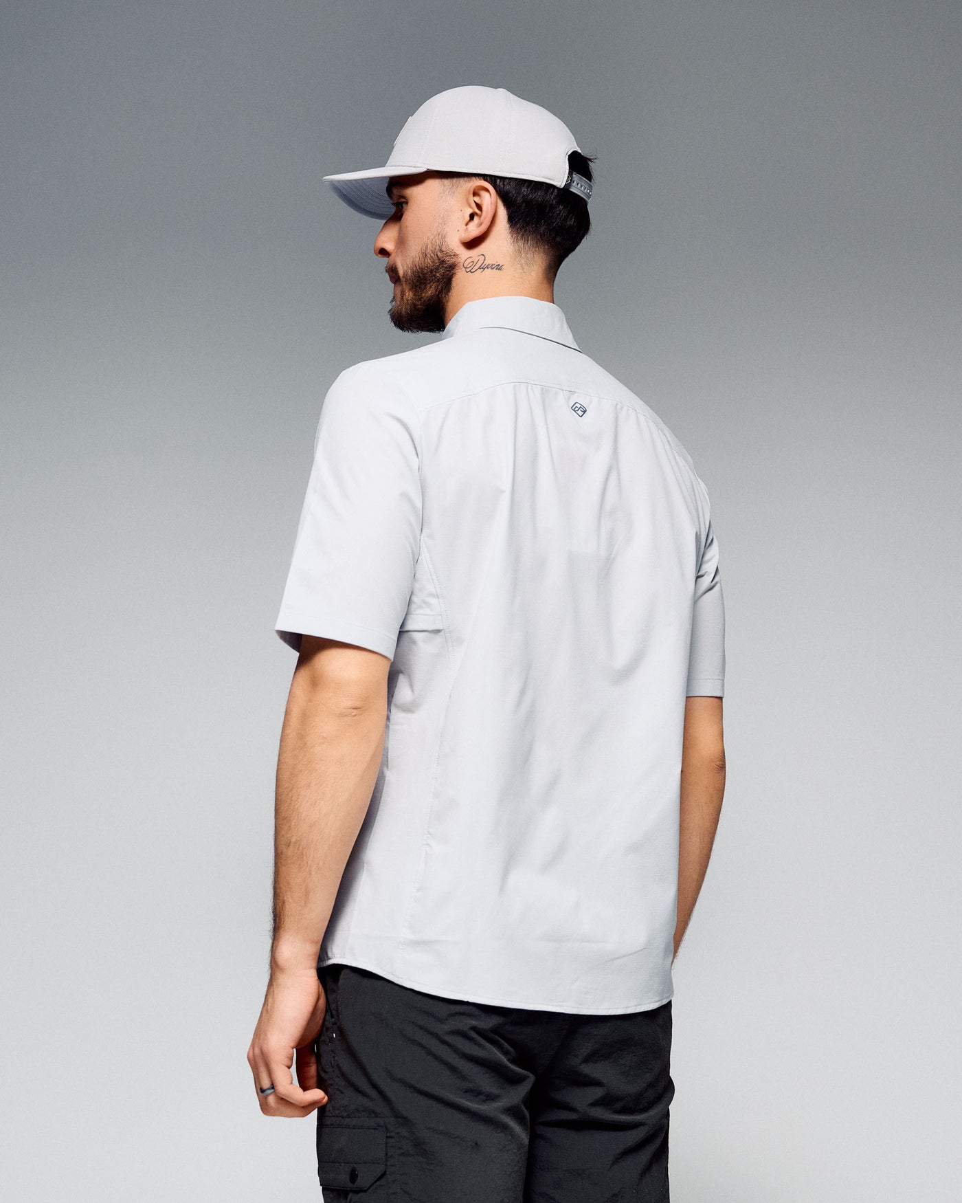 b1006_oi8_mens_sun_breaker_short_sleeve_shirt_g_1780957545000