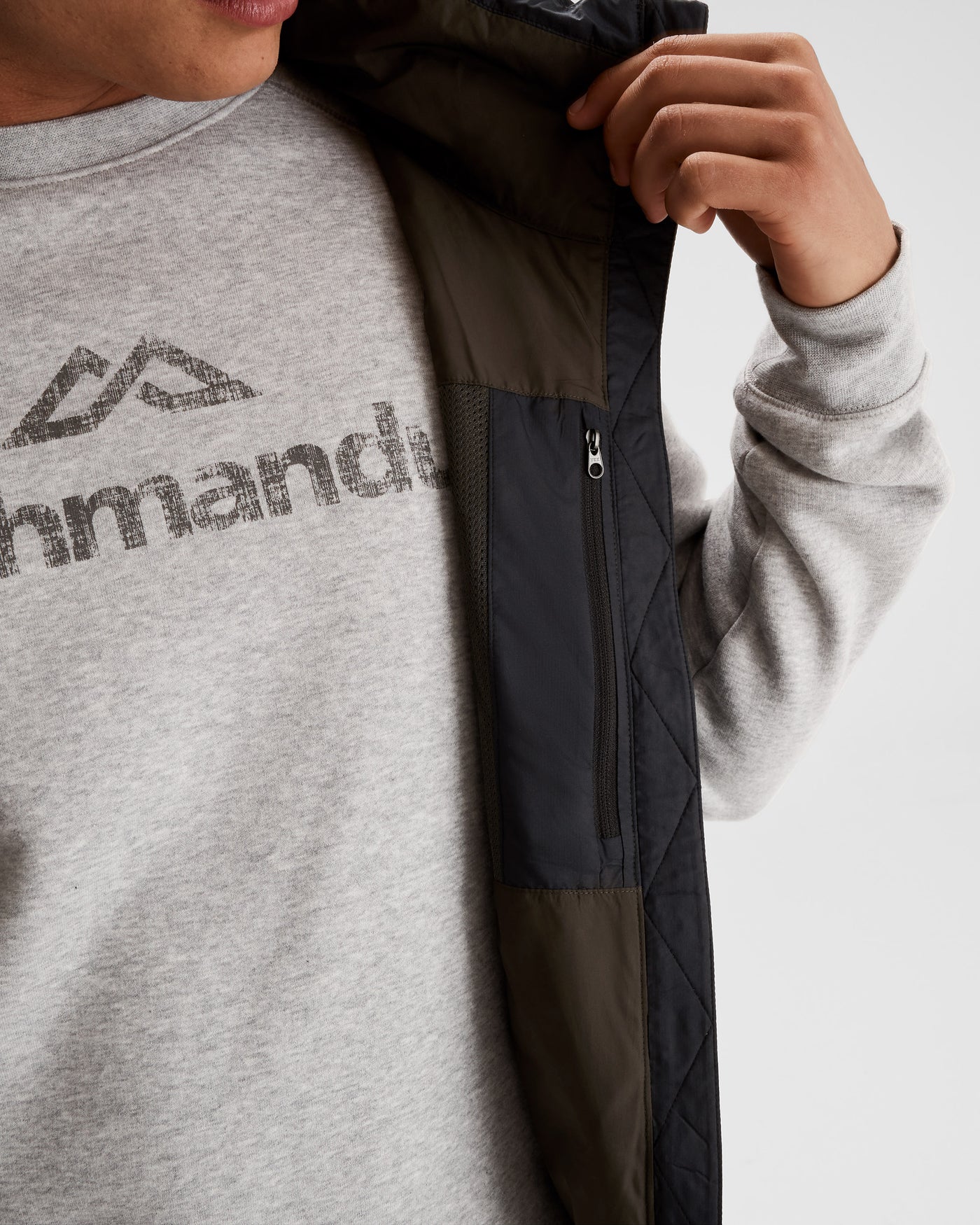 b1017_o4w_any_time_mens_down_puffer_vest_e_1743731900000