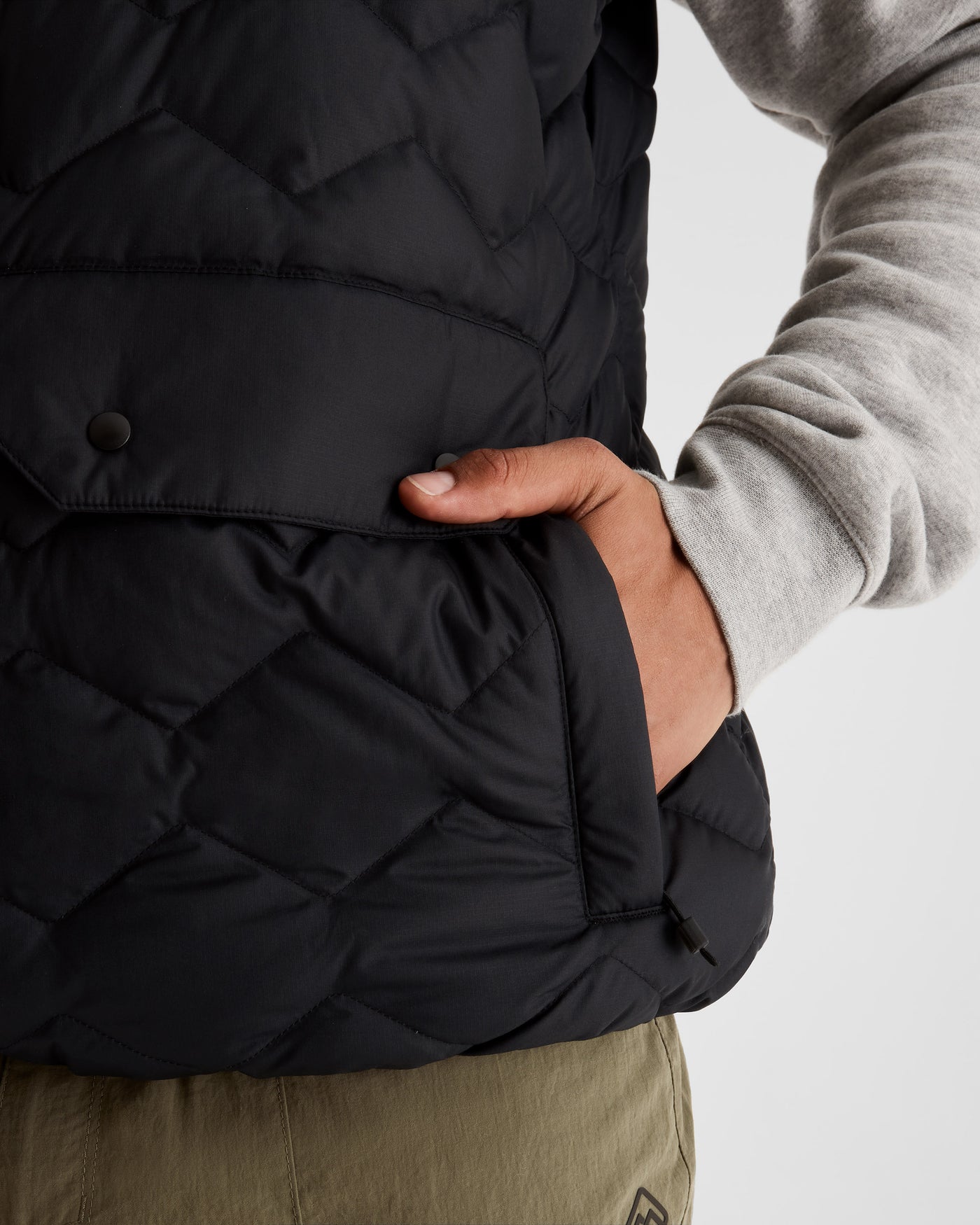 b1017_o4w_any_time_mens_down_puffer_vest_f_1743731900000